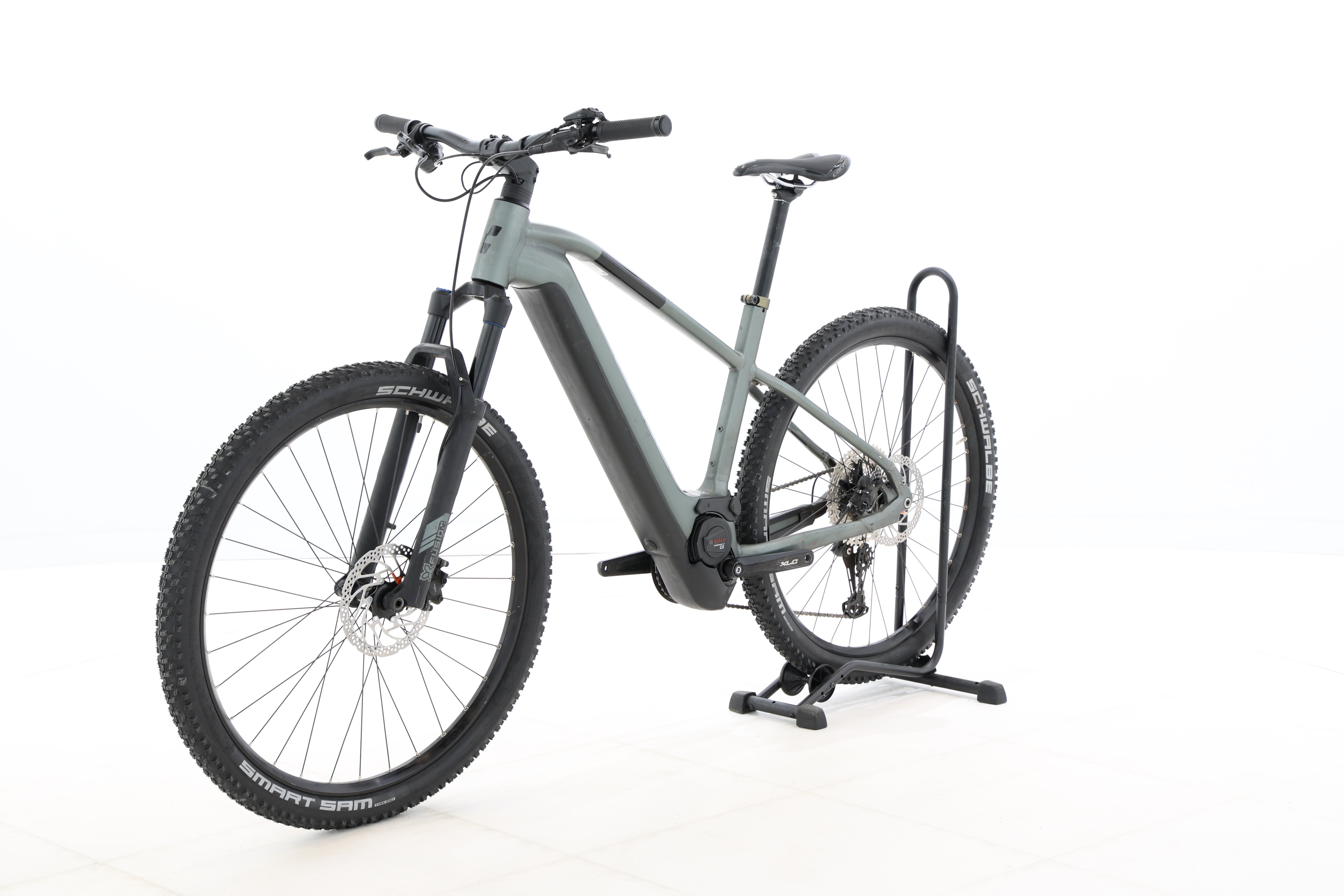 68304751-4b98-4903-b2ff-840e5a8e8999