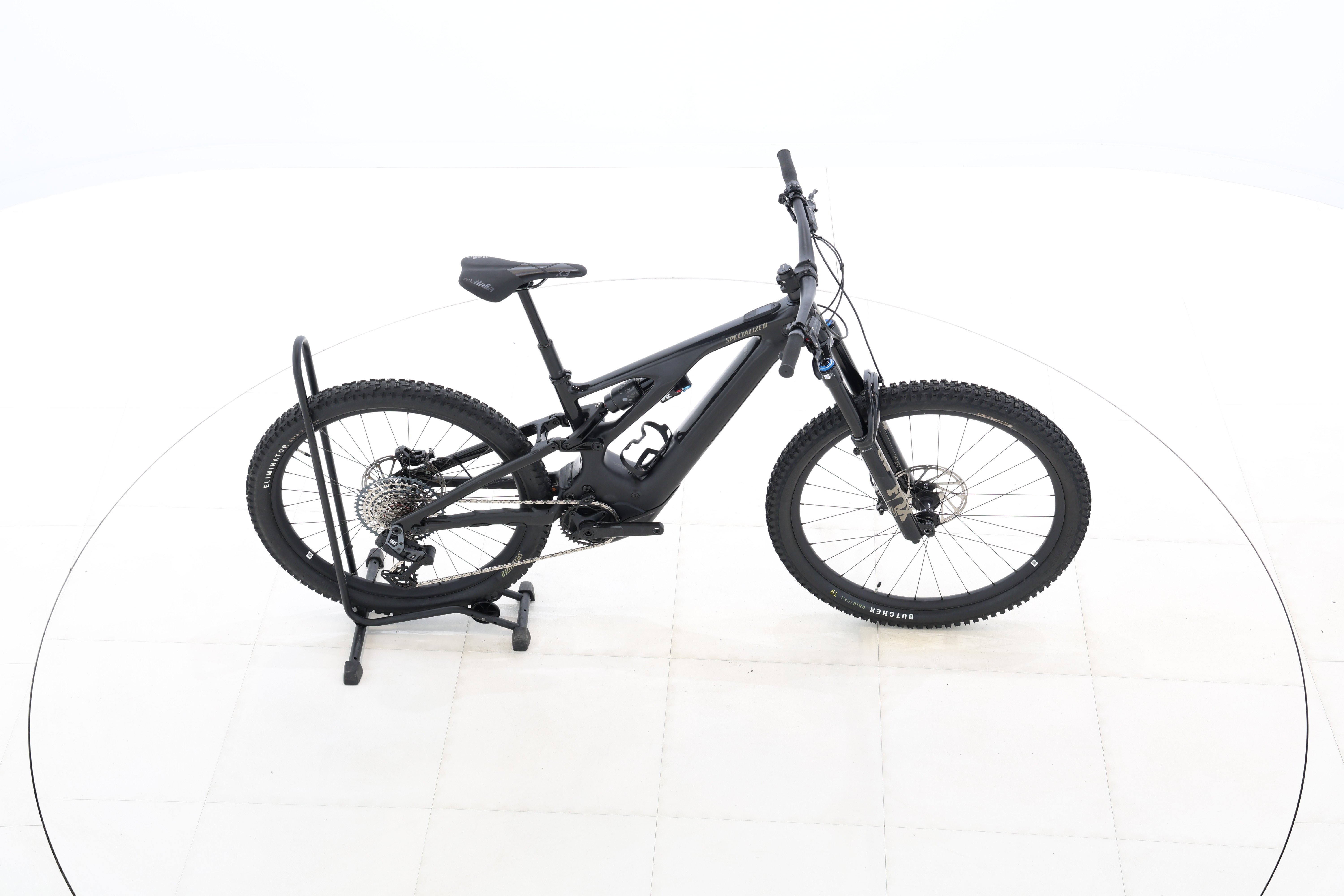 fe9989b8-955d-40f5-b652-0586eb9dc2b0