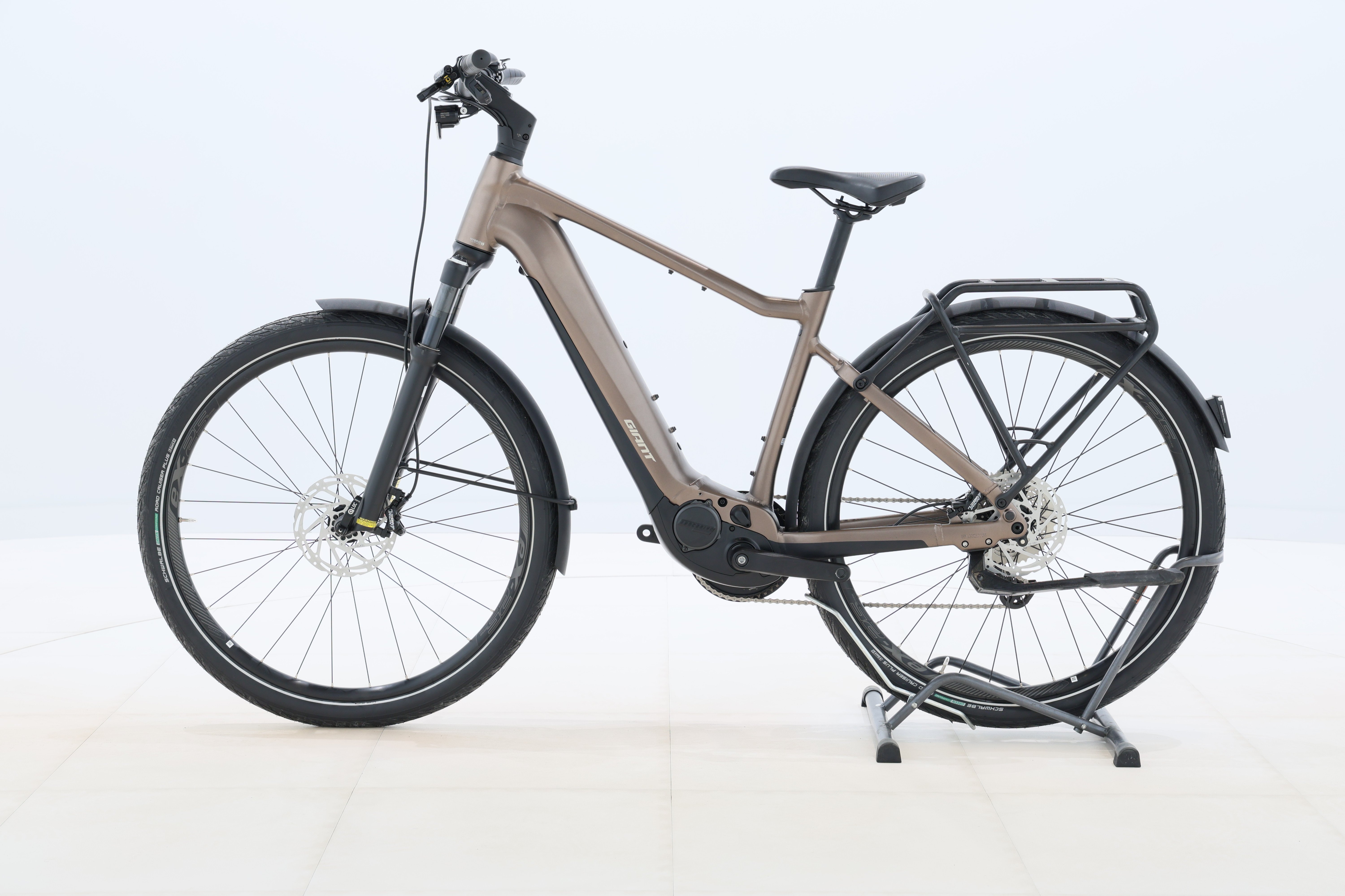 f8d18bdb-0331-4cd2-9c63-46391a56e816