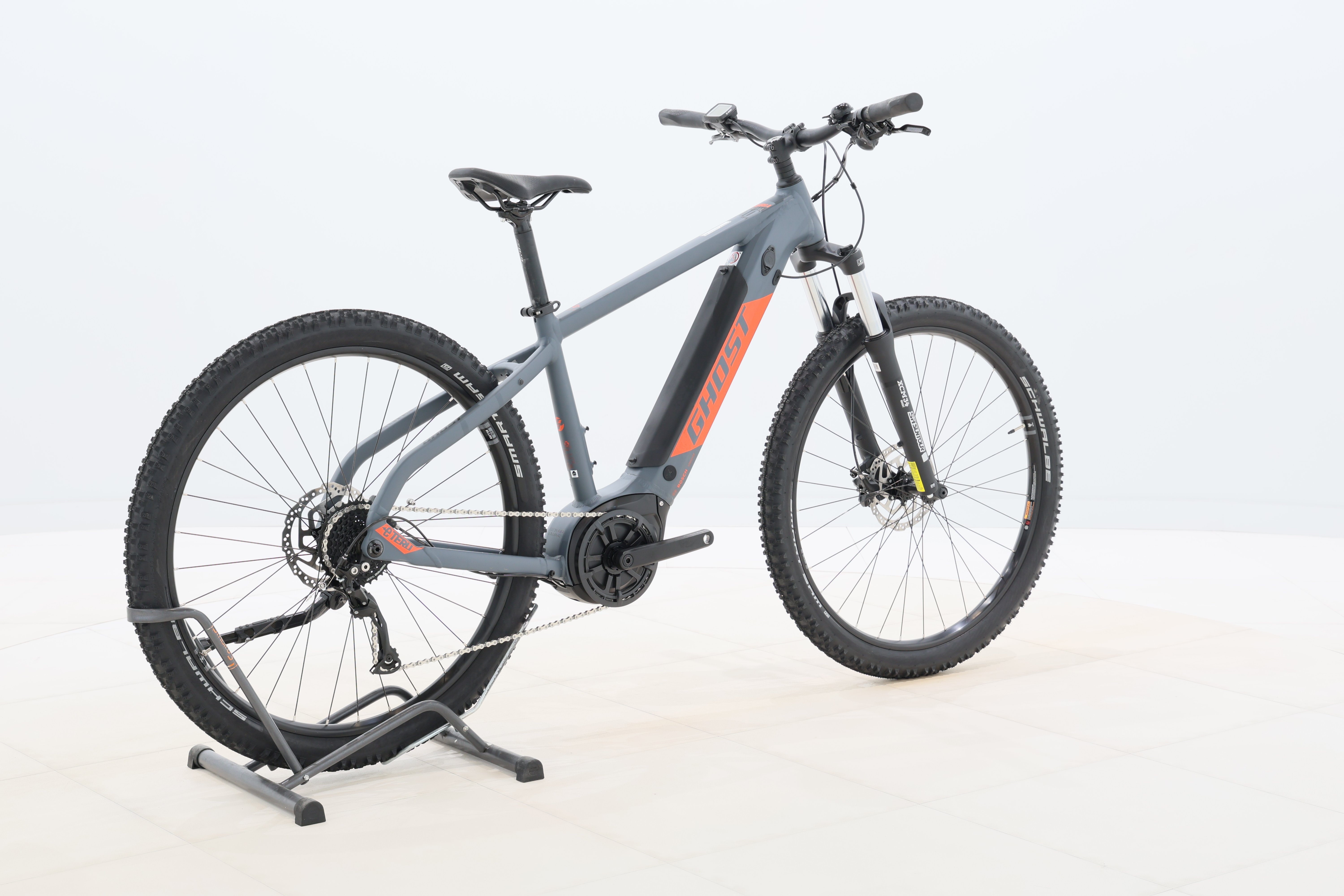 d7732081-803f-40f2-b40f-657cbf45dee2