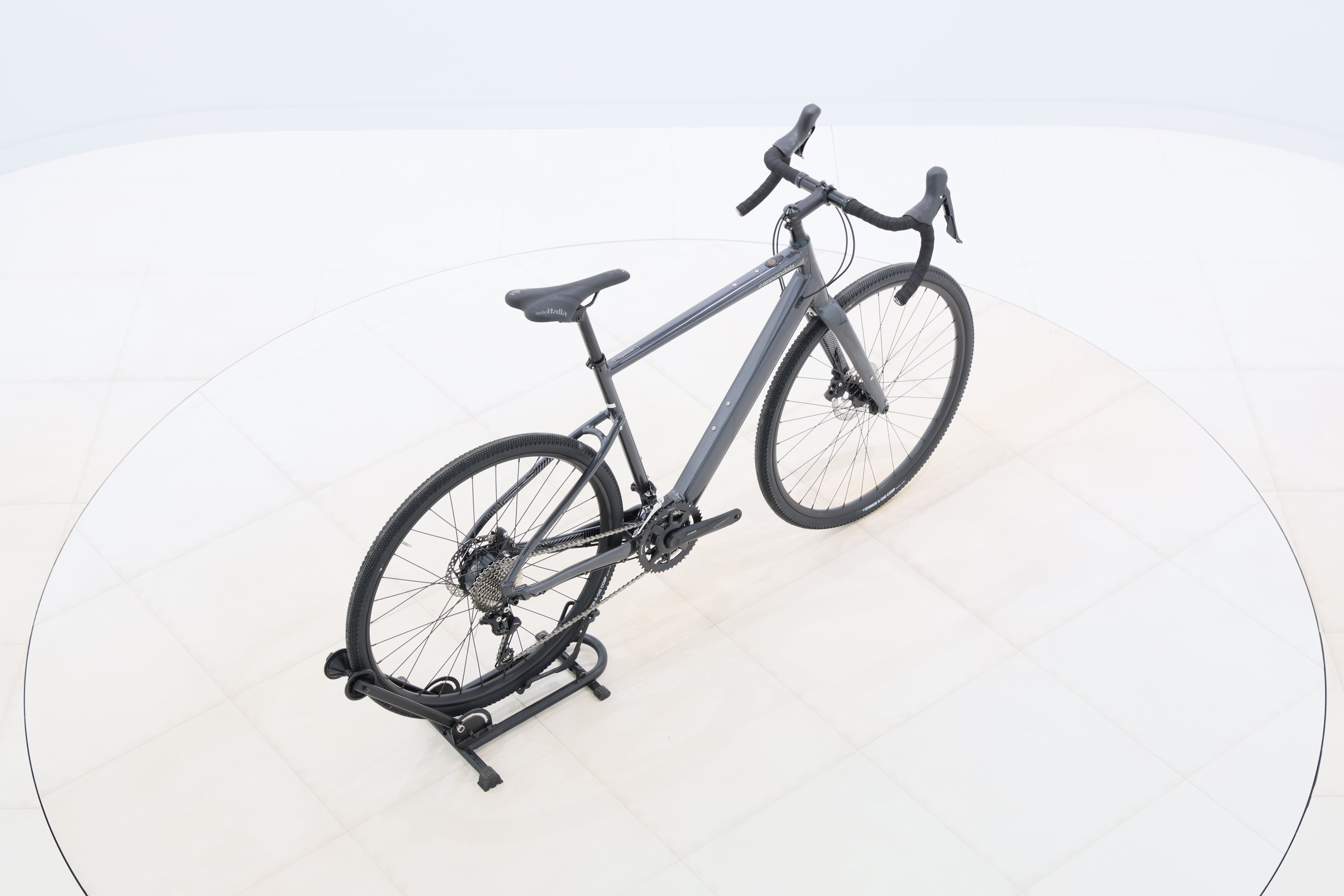 0b45fb0e-2ef7-410b-94b8-a706d35894b1