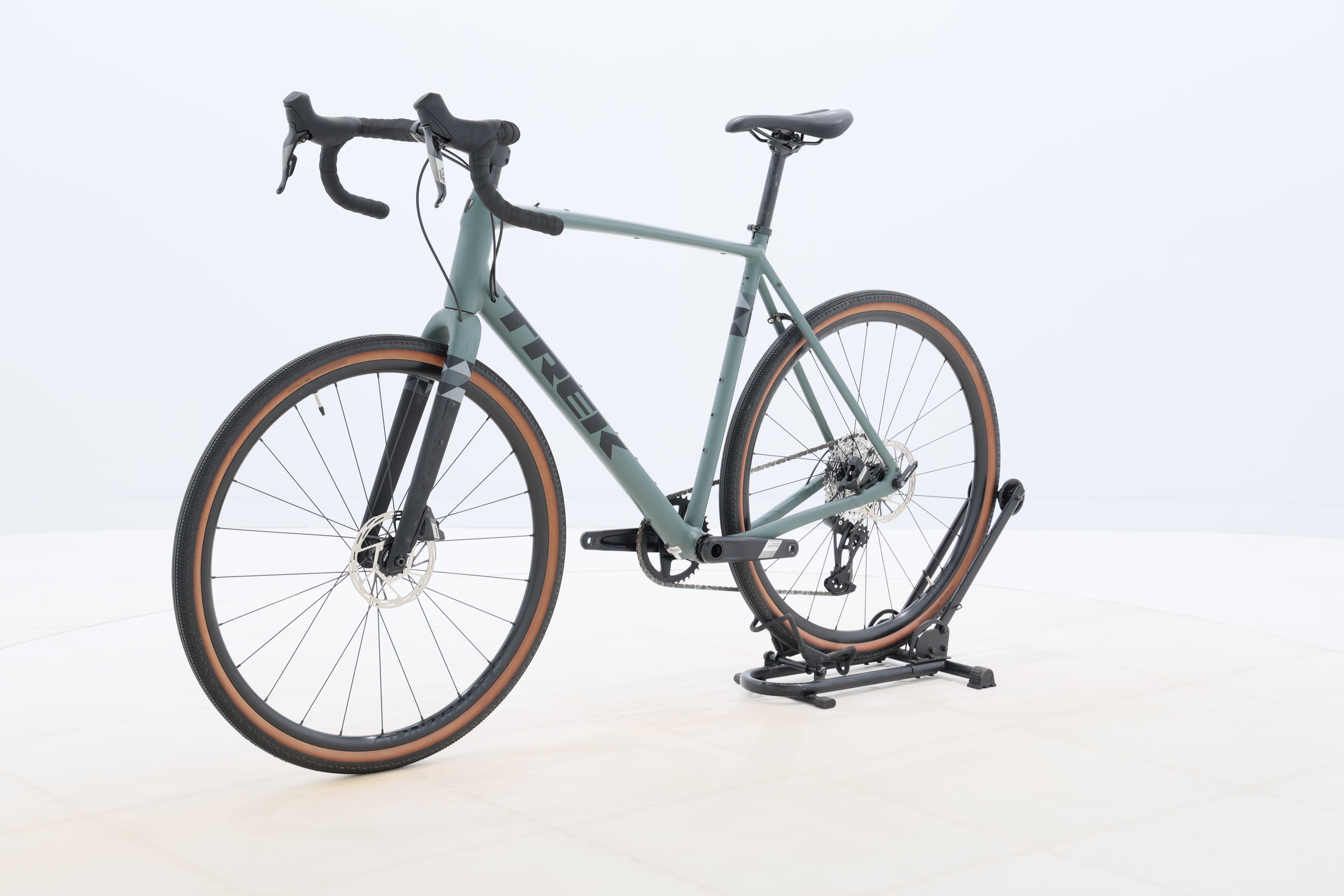 03e4c981-62a4-47b1-b12b-e06434c8f284