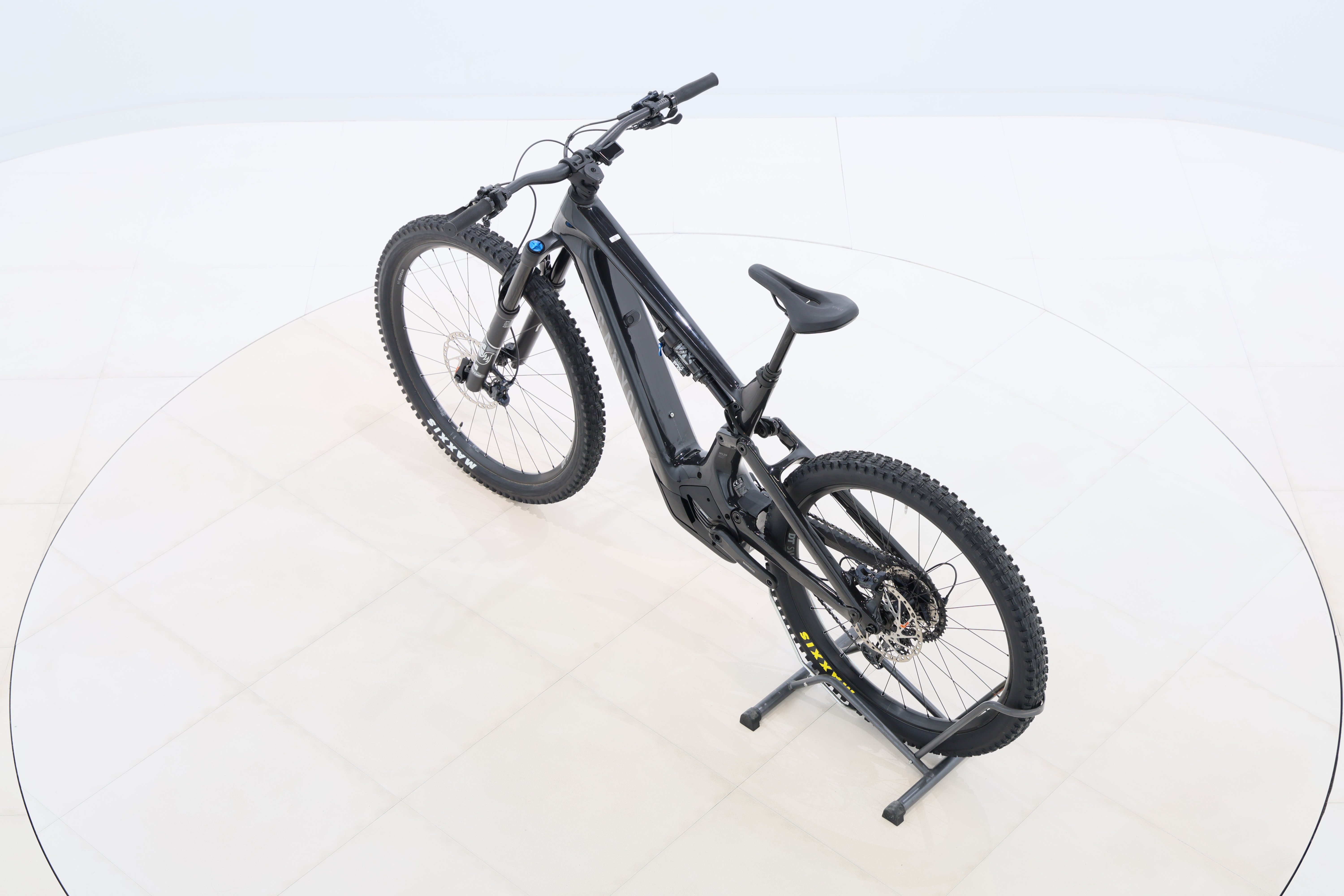 e0b78eaa-262d-4b7c-8d4d-9ad47eac635b