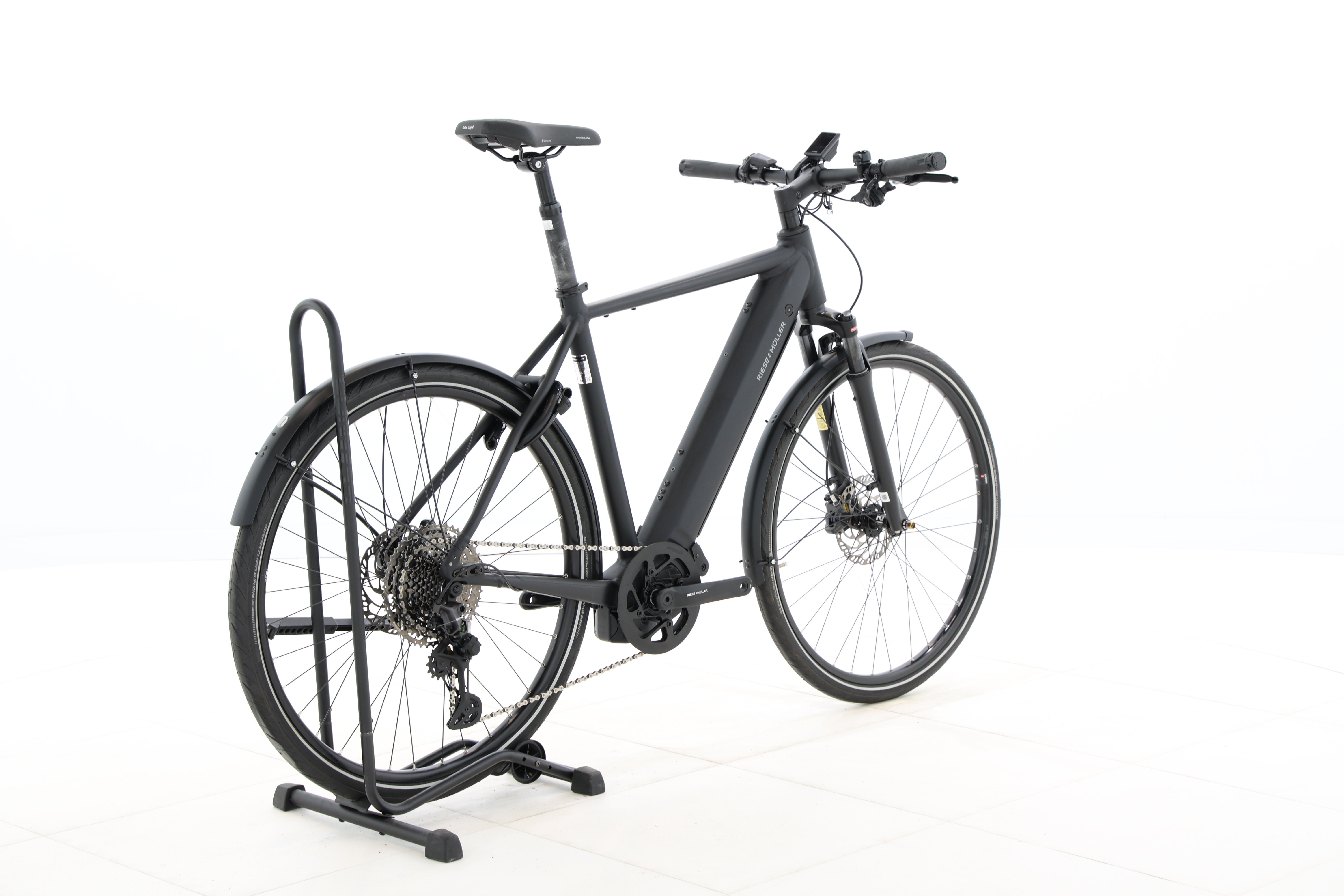 ffe04d61-fa9c-4da3-a631-3784baff0ea7