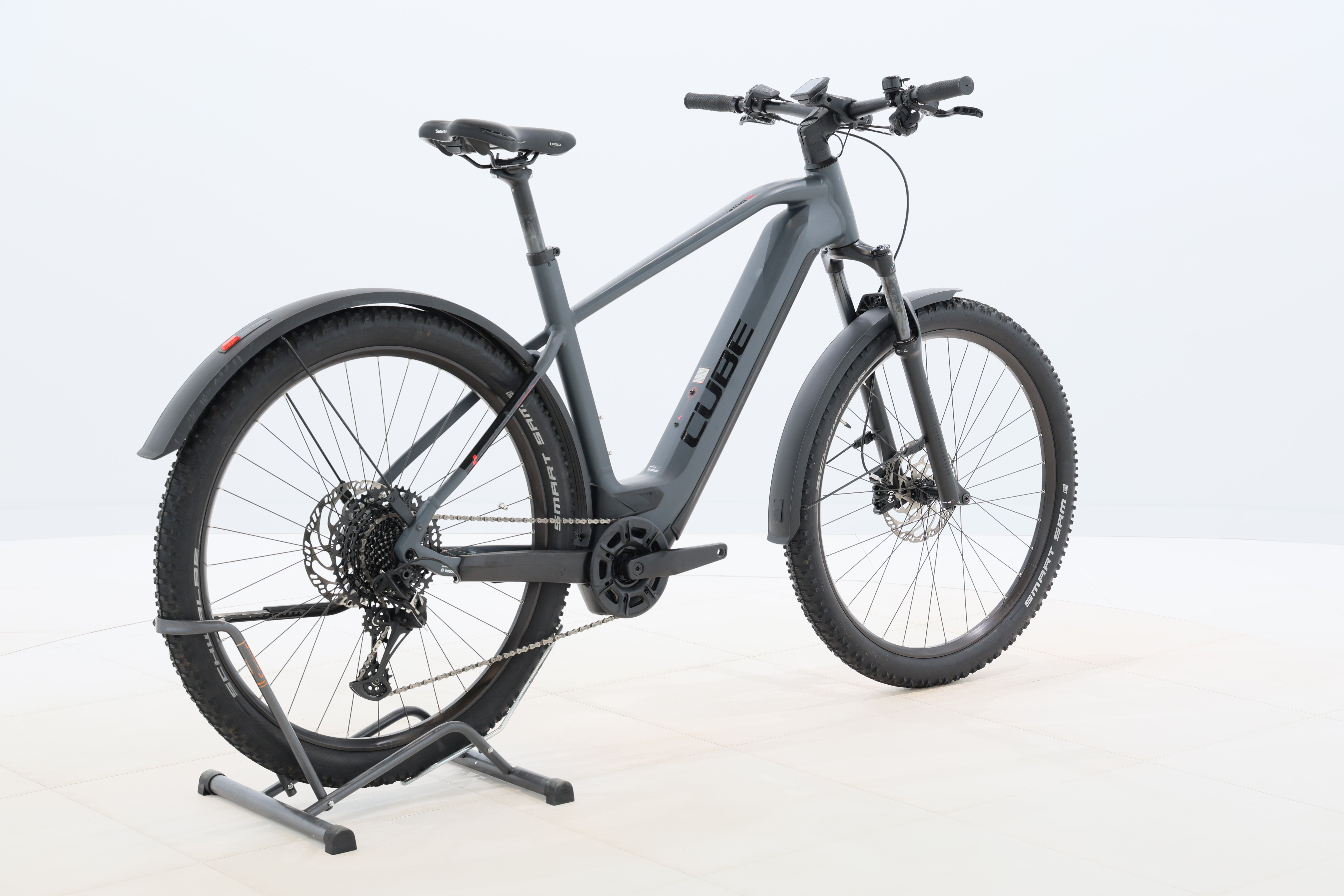 8ee9d393-3c87-48ab-8cf8-99d03de3899a