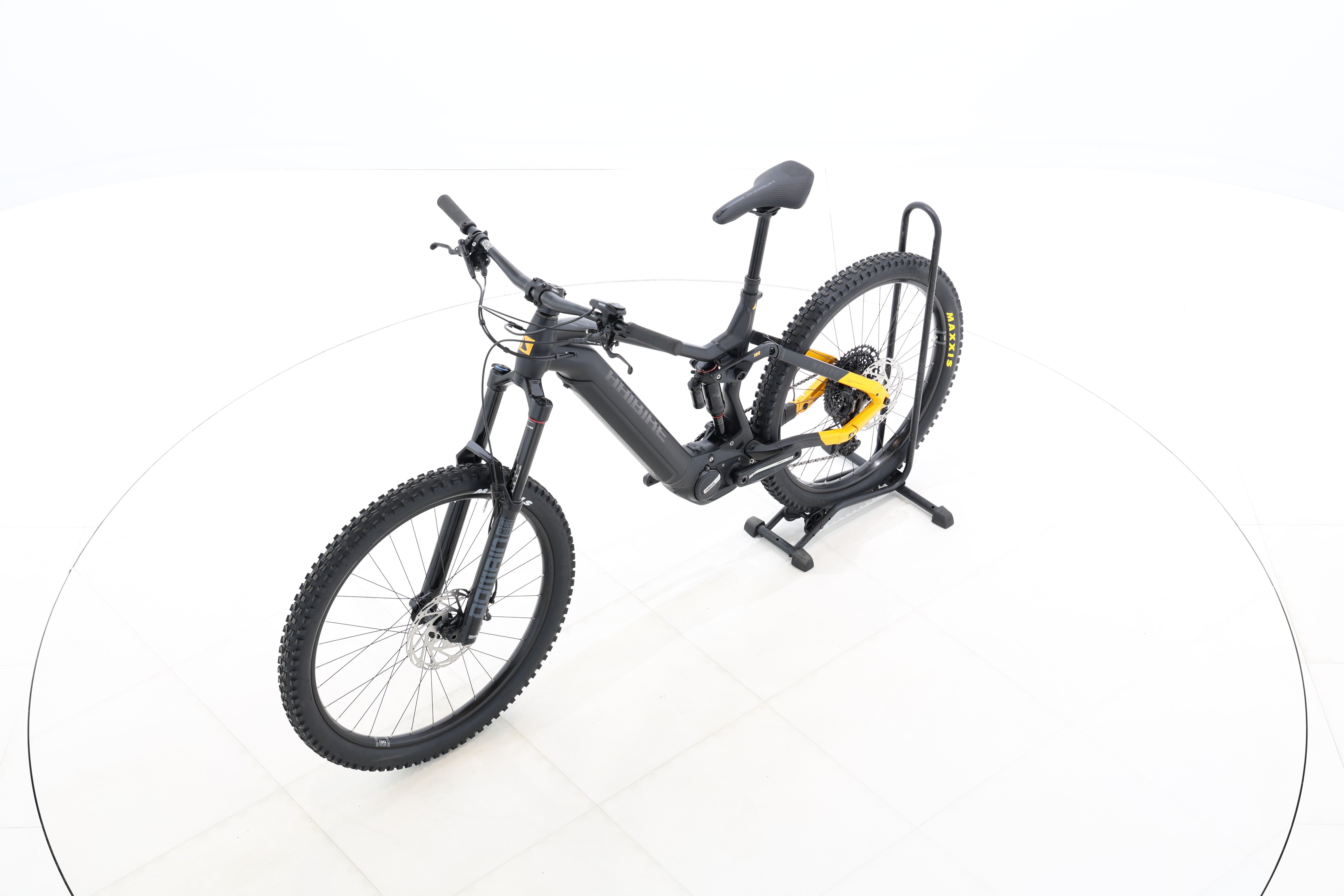 b06a0093-4fdb-46c2-8b48-766915ba3340