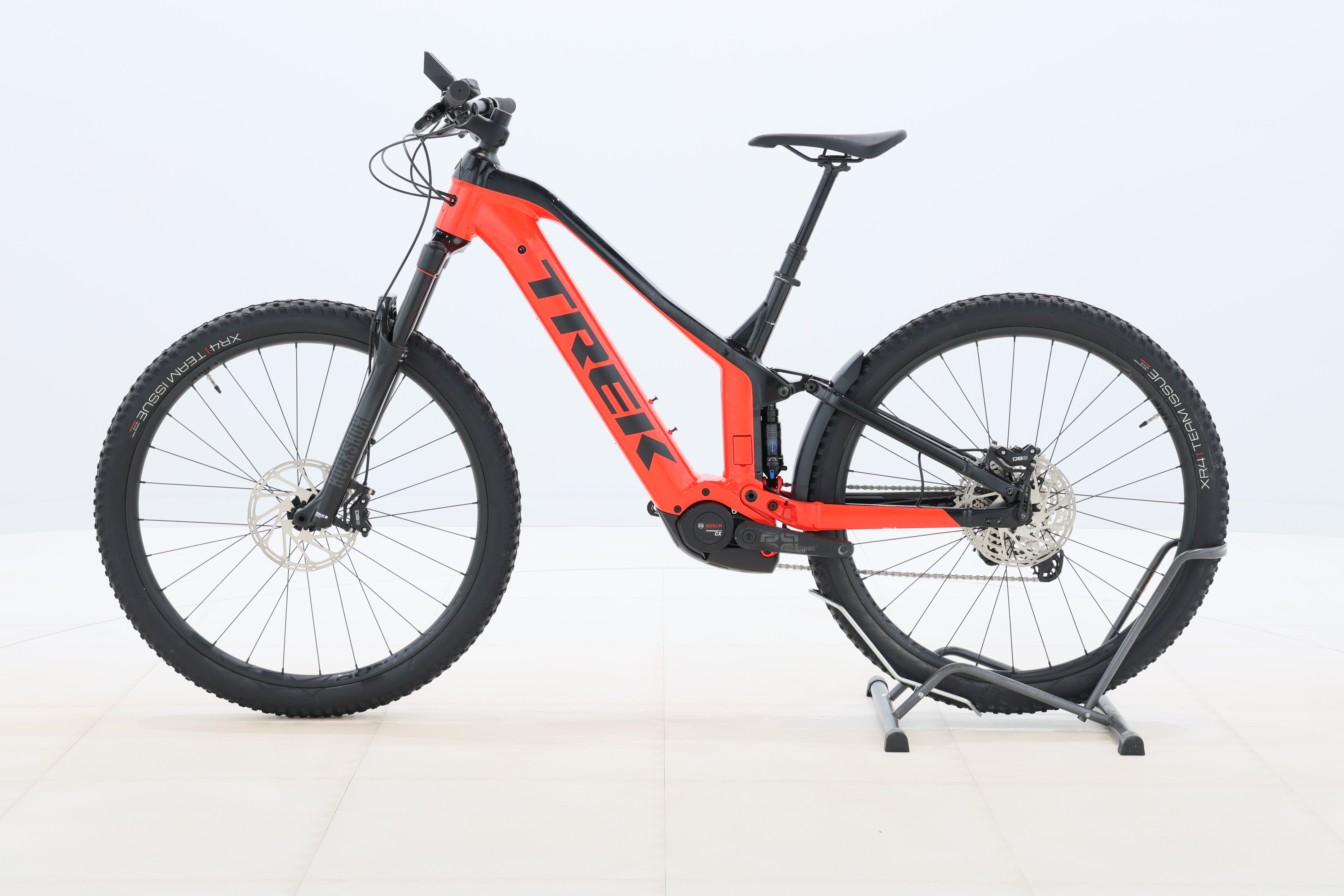 dc87d688-5832-438b-983e-c481176e8388