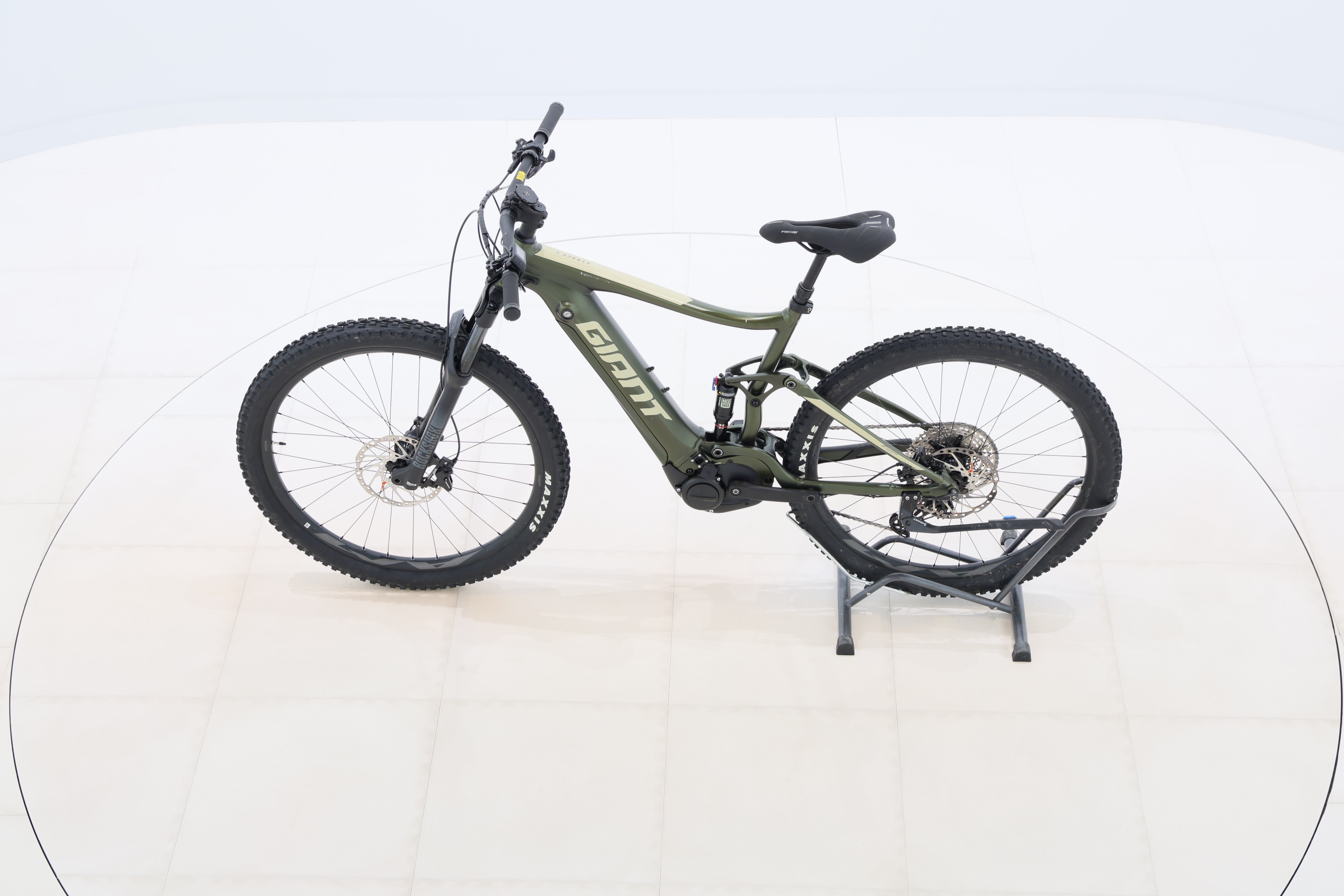 e9deafc1-f547-4ab5-a0a8-fa57b18dc9c9