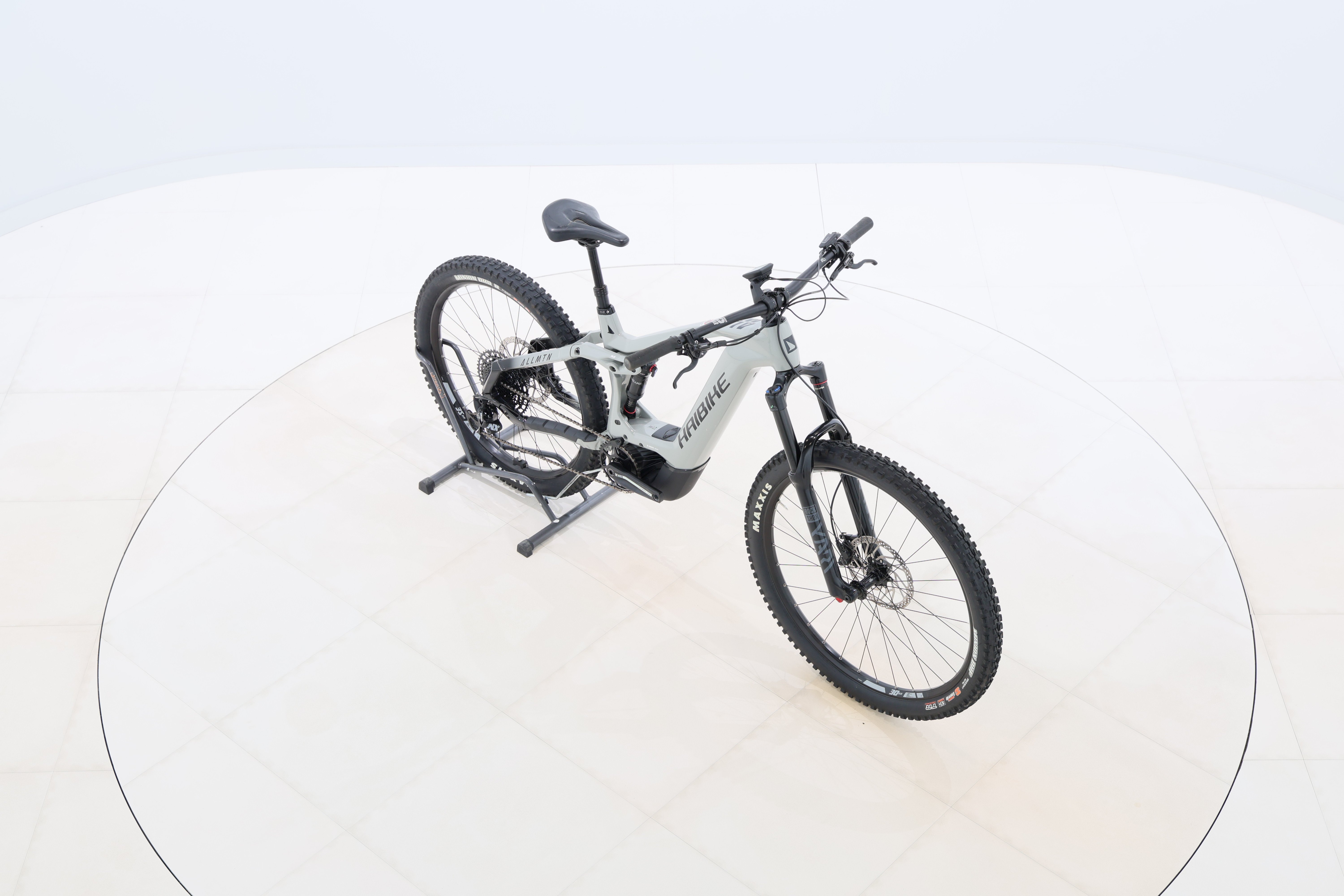 c4a7d130-c192-4196-87d2-7836a9d690cd