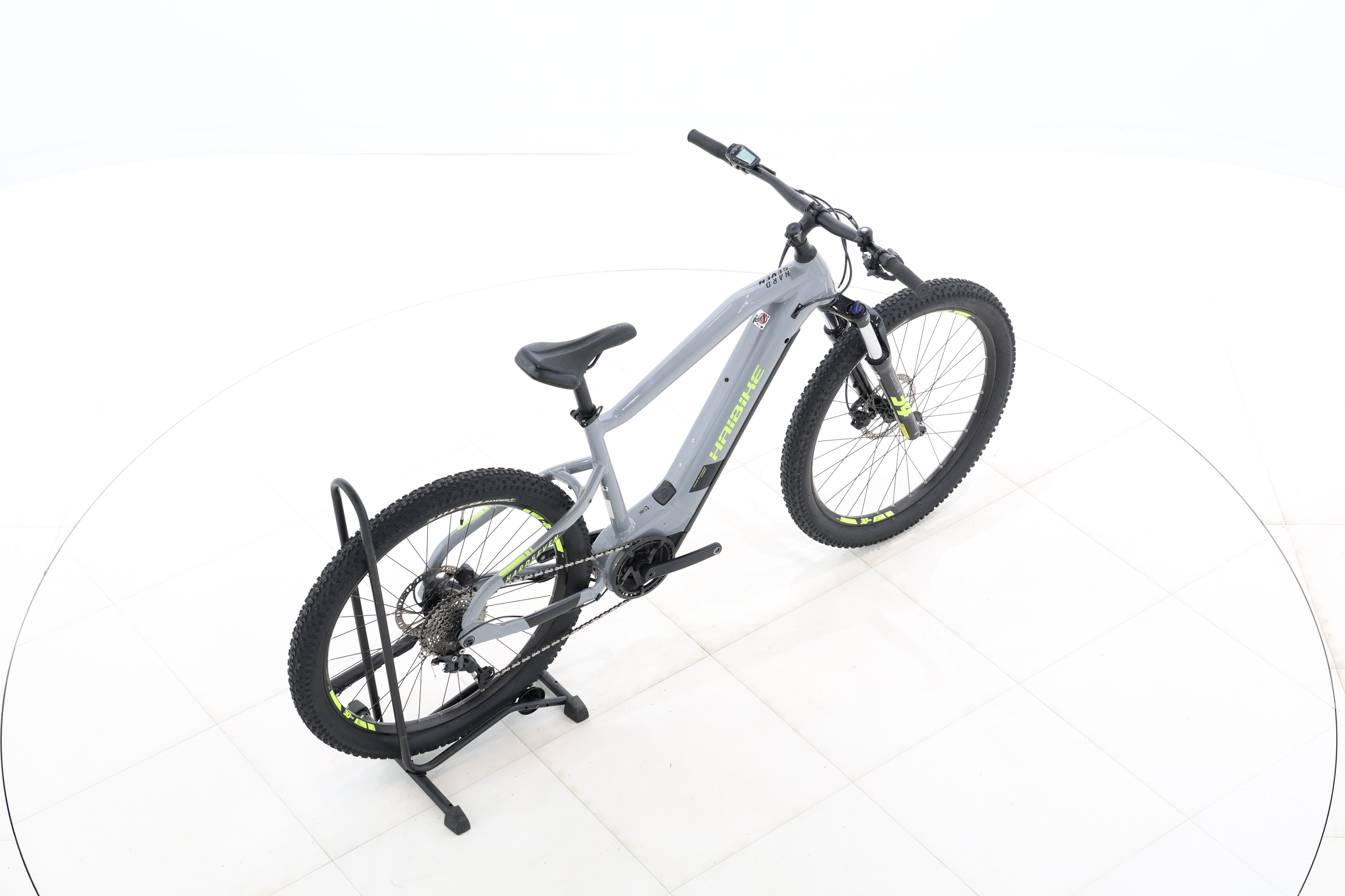 694ad9a2-97b4-4e3a-ba6d-f367c7dd490a