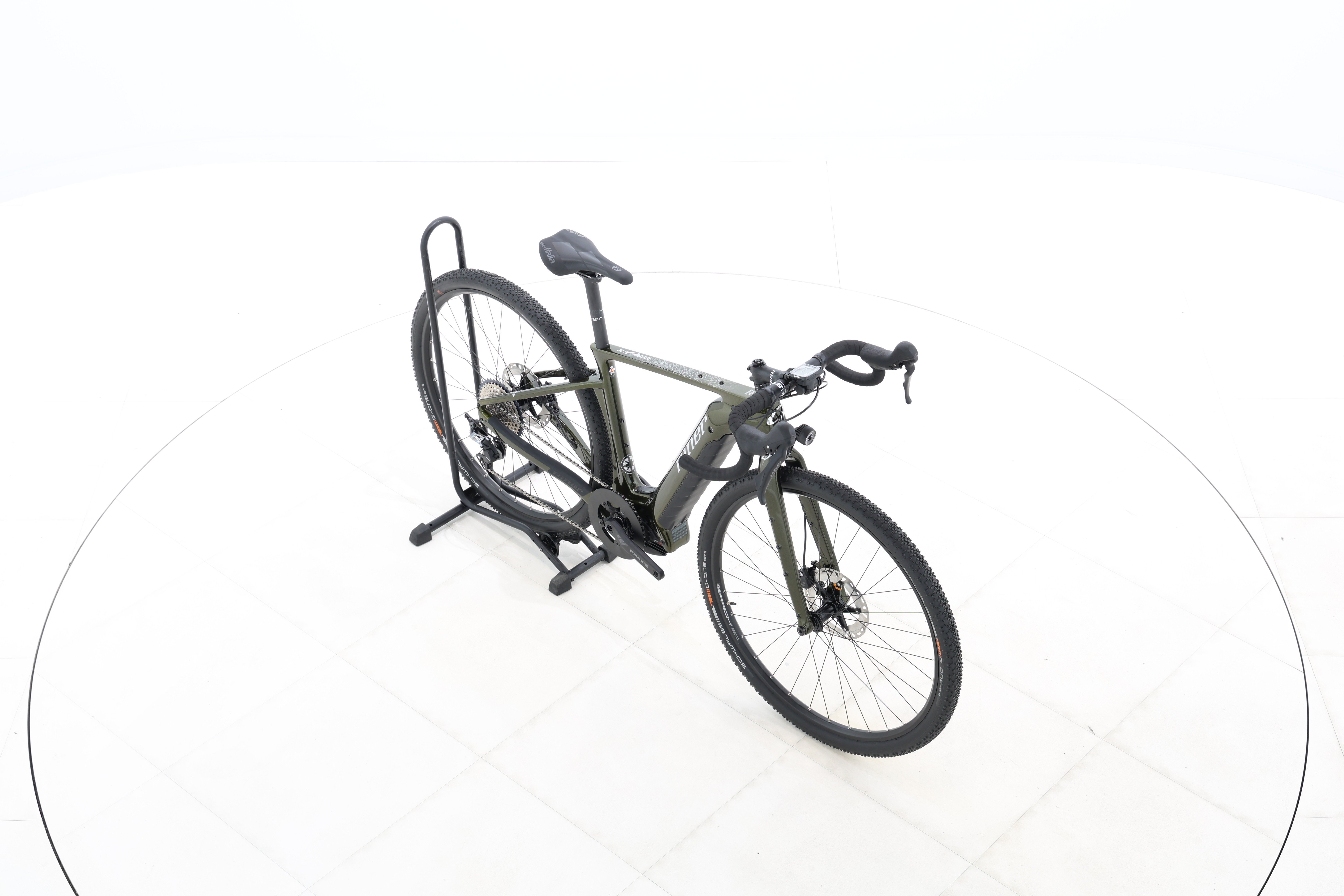 42a5ebe9-305d-4677-8163-bc406cb60168