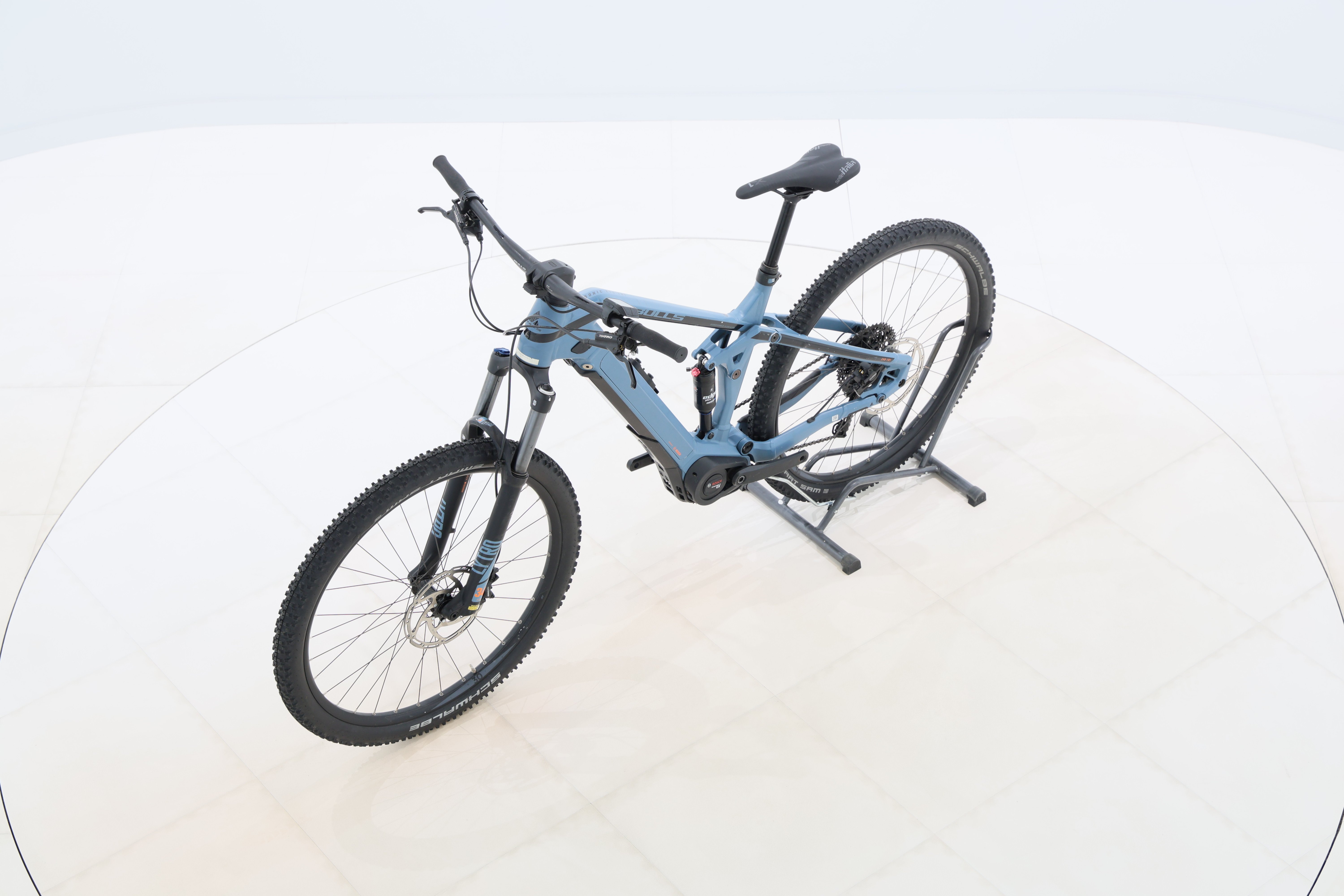 b198c4b6-76ba-440f-be04-2fe2954c3f6a