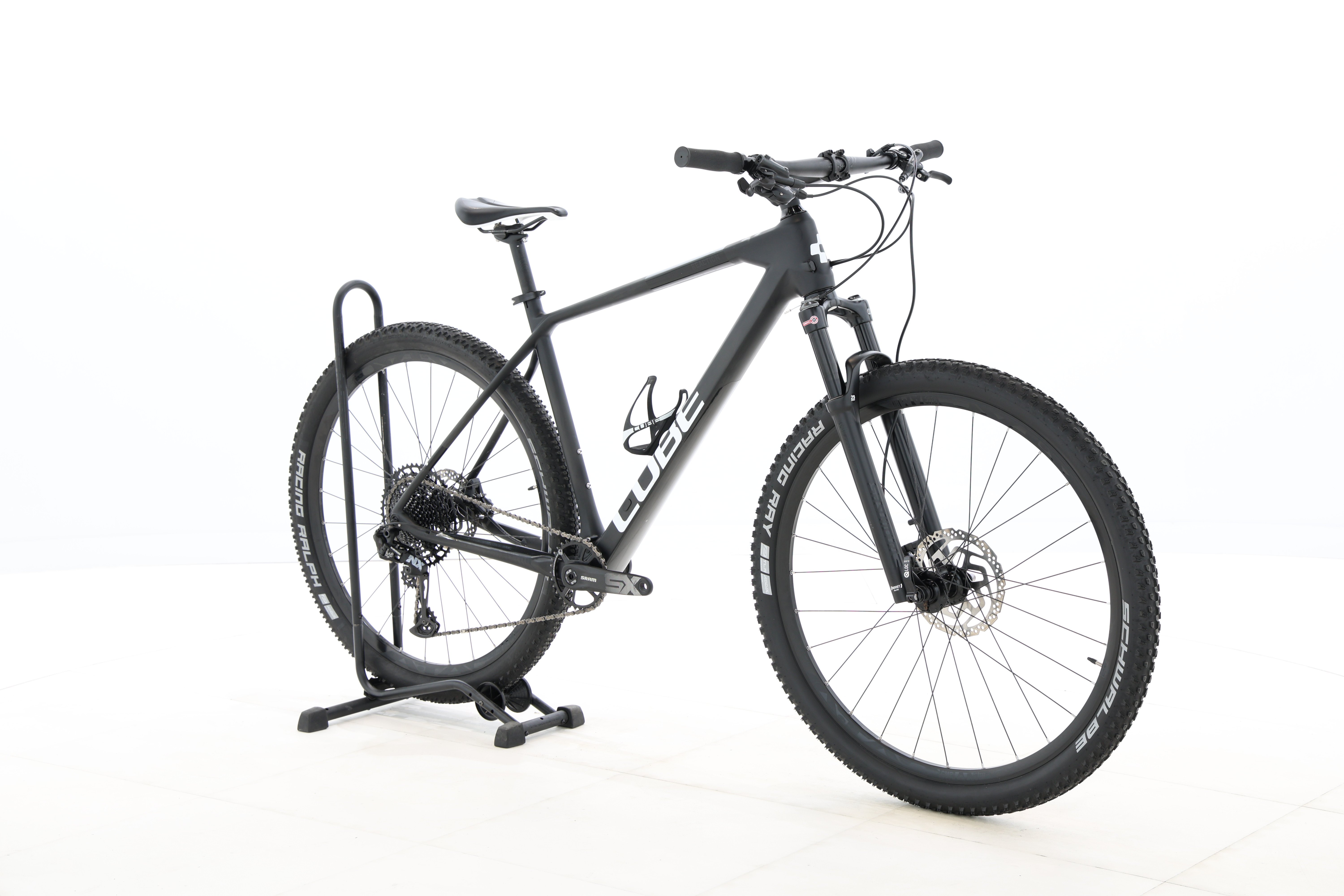 f27e19f4-ca6b-4b5e-b429-d7aa95551296