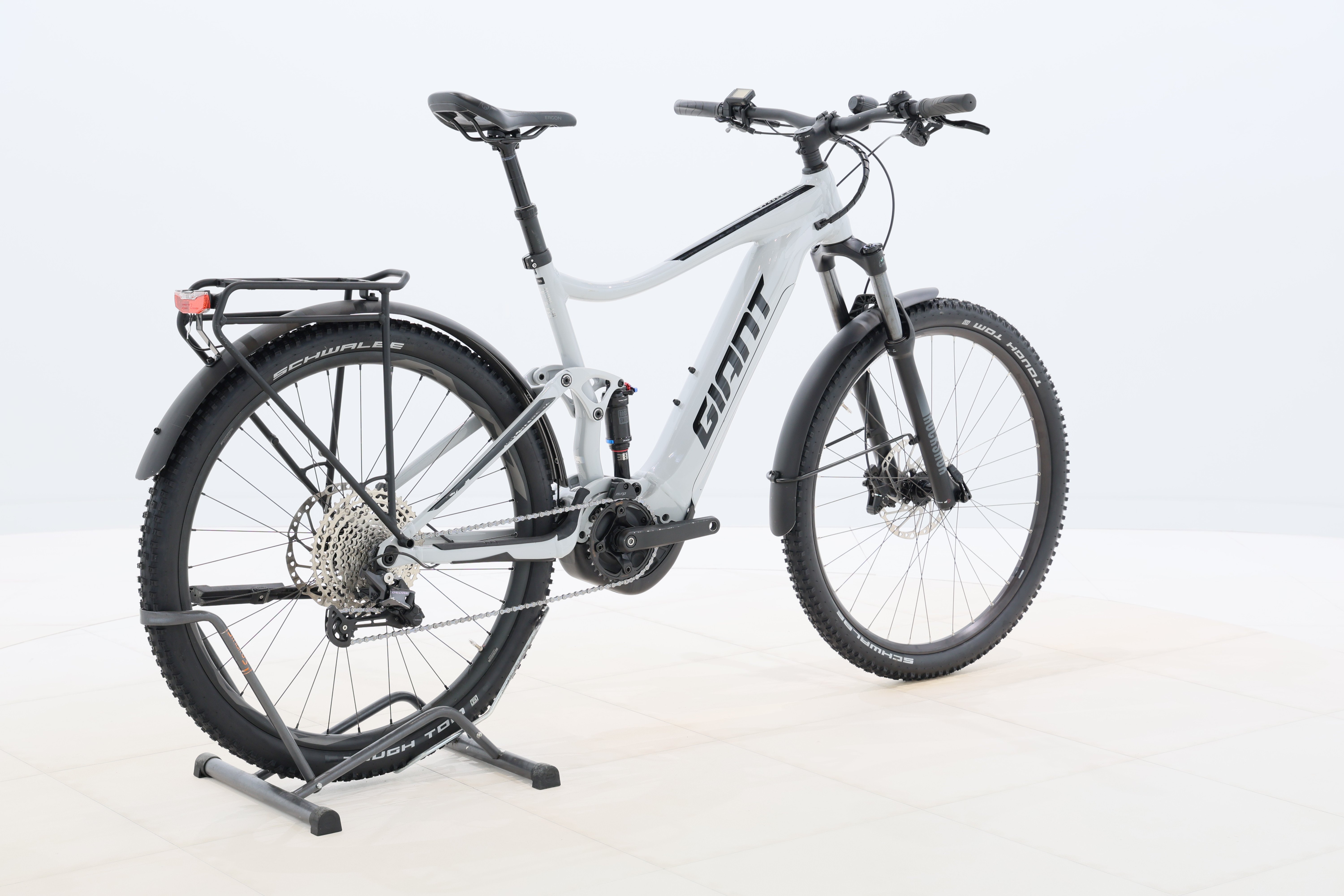 c3eab736-276e-4923-b01b-ad416293176c