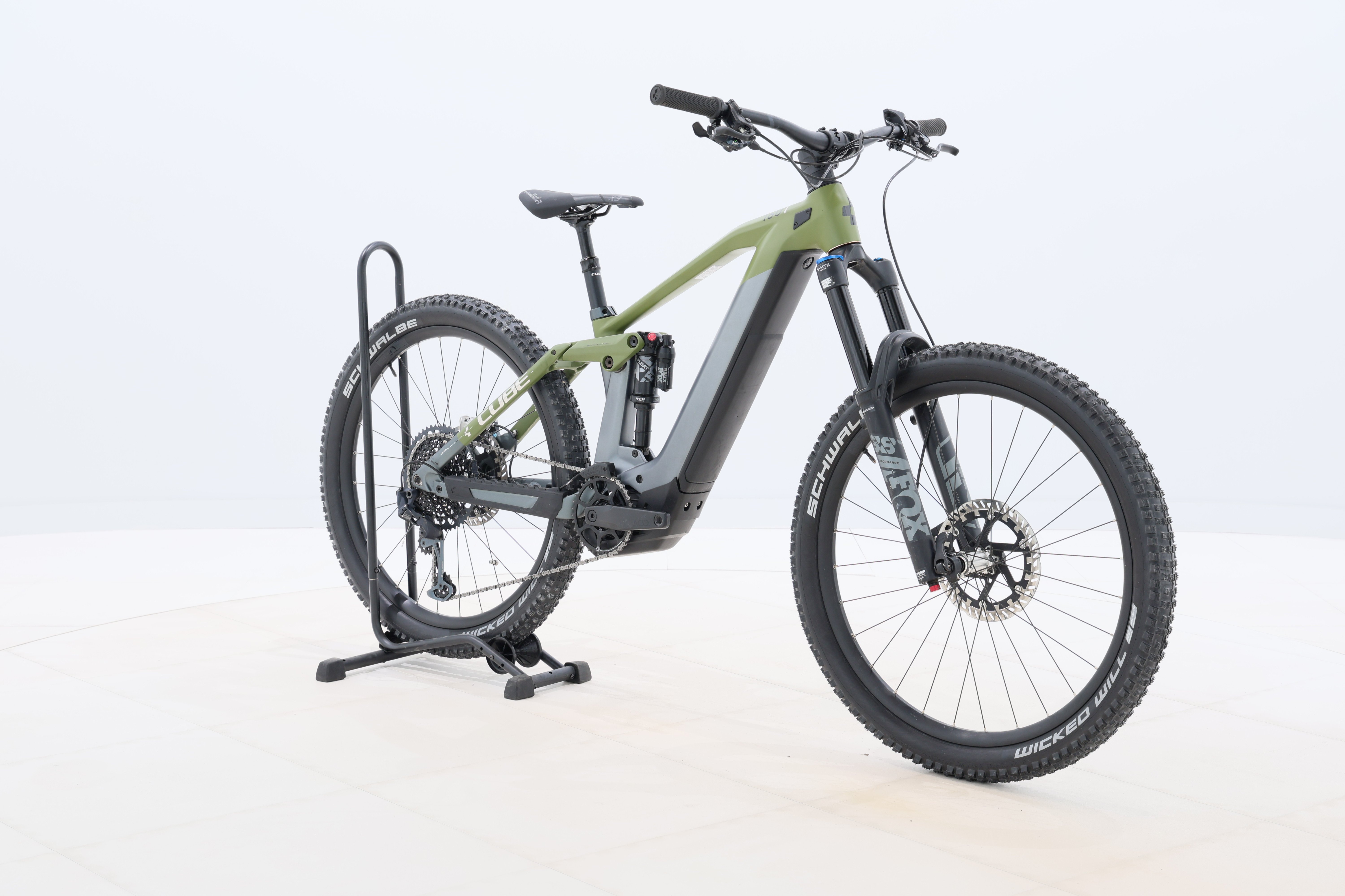 de36f5d9-93ff-4d17-8522-b3faece84195