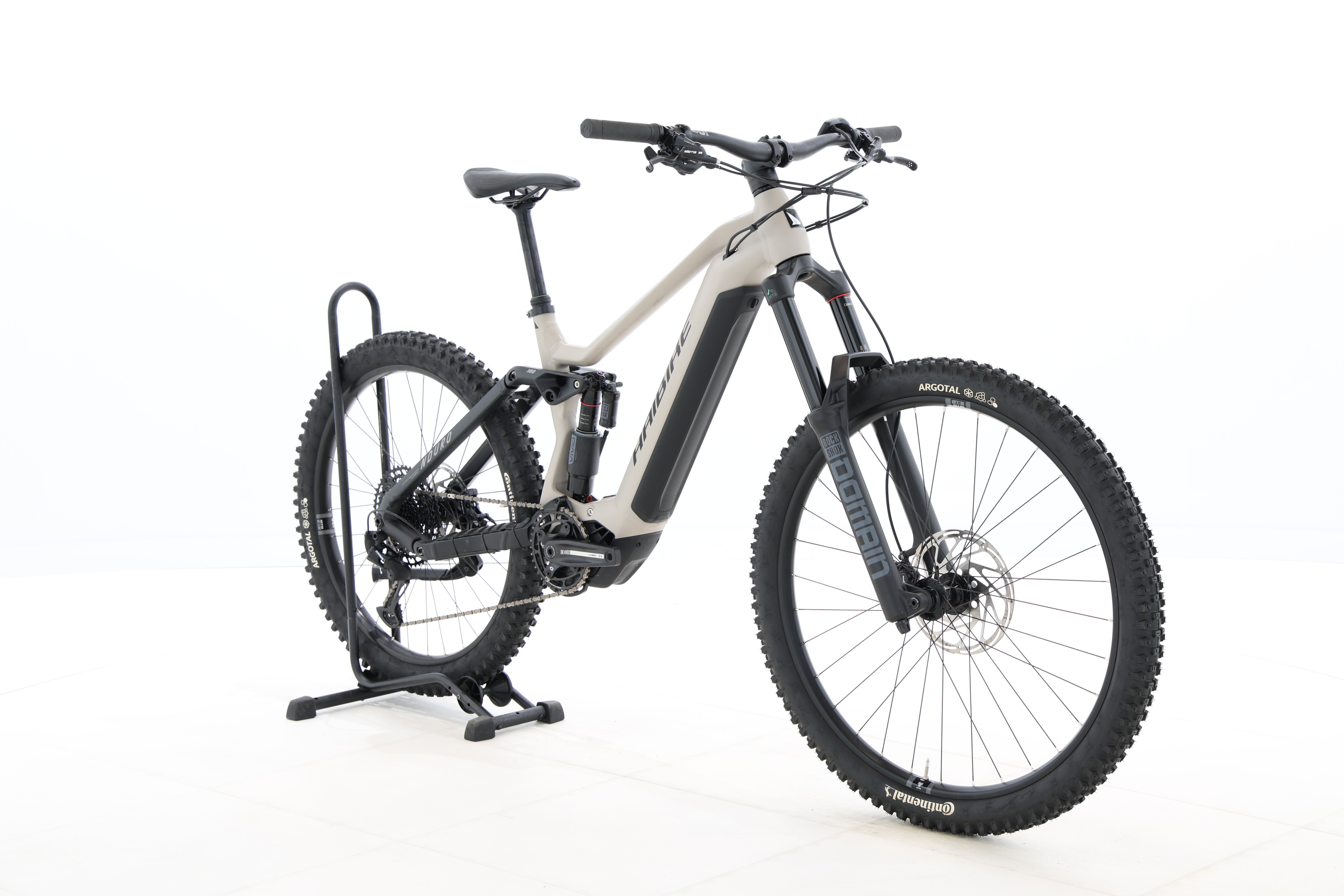 8e7374fe-4fe1-4ea2-81cc-1e780cfccf6c