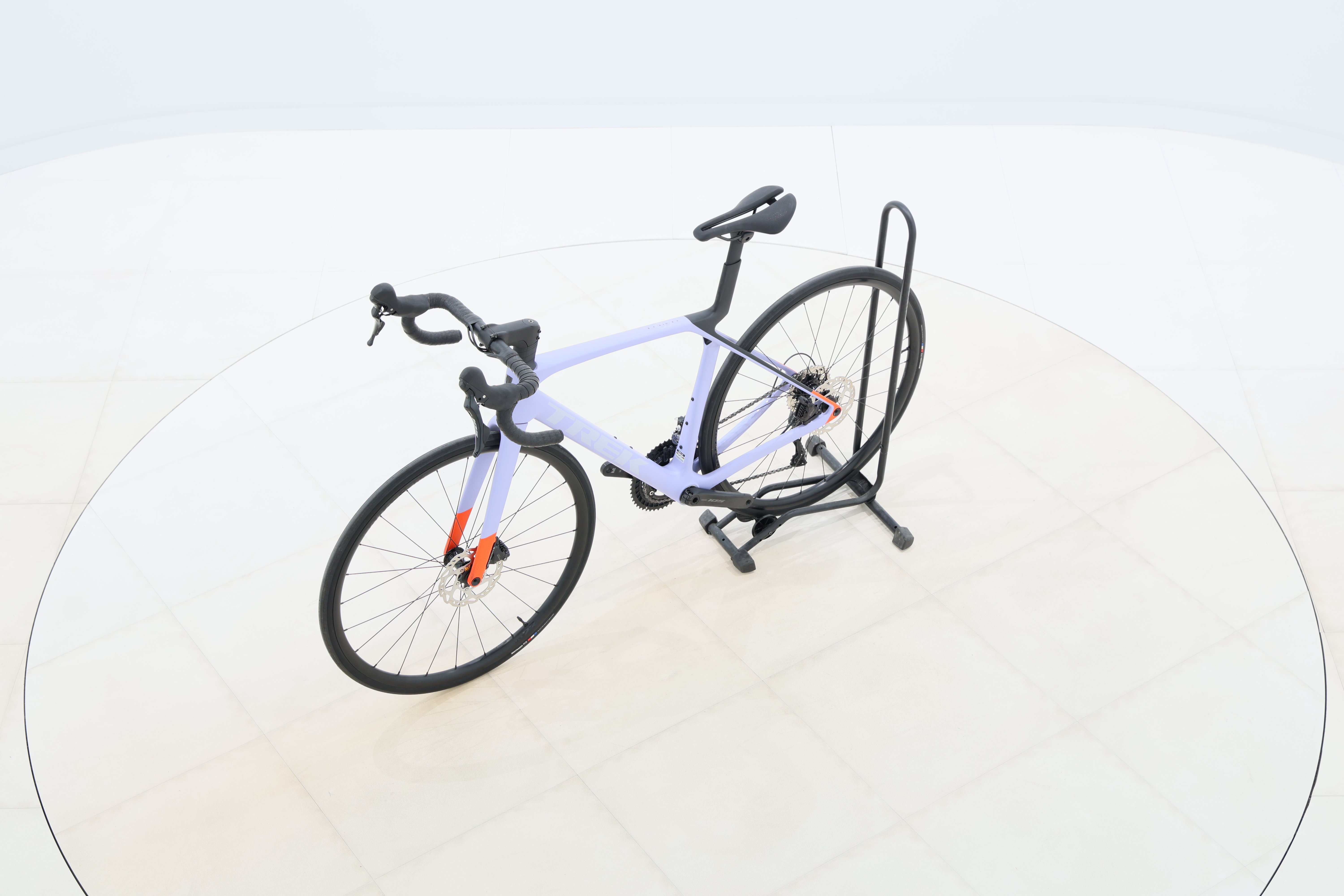 6fc694fa-b1d7-4651-af10-12c84860317a