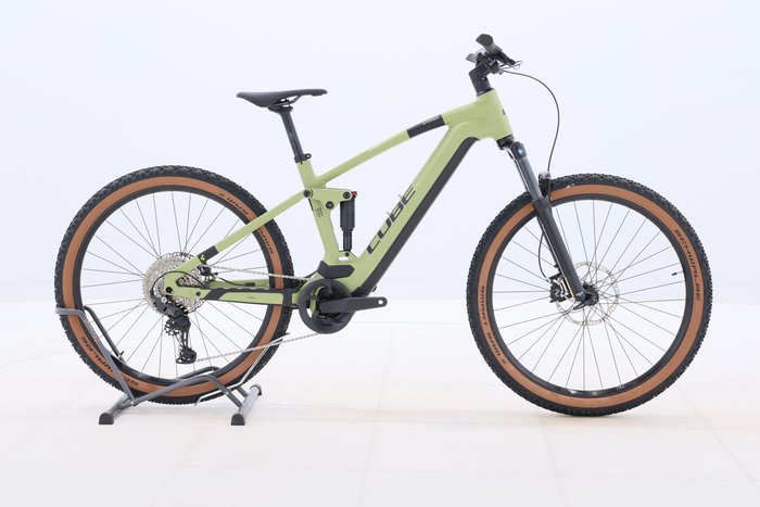 Cube STEREO HYBRID 120 ONE 750 2024