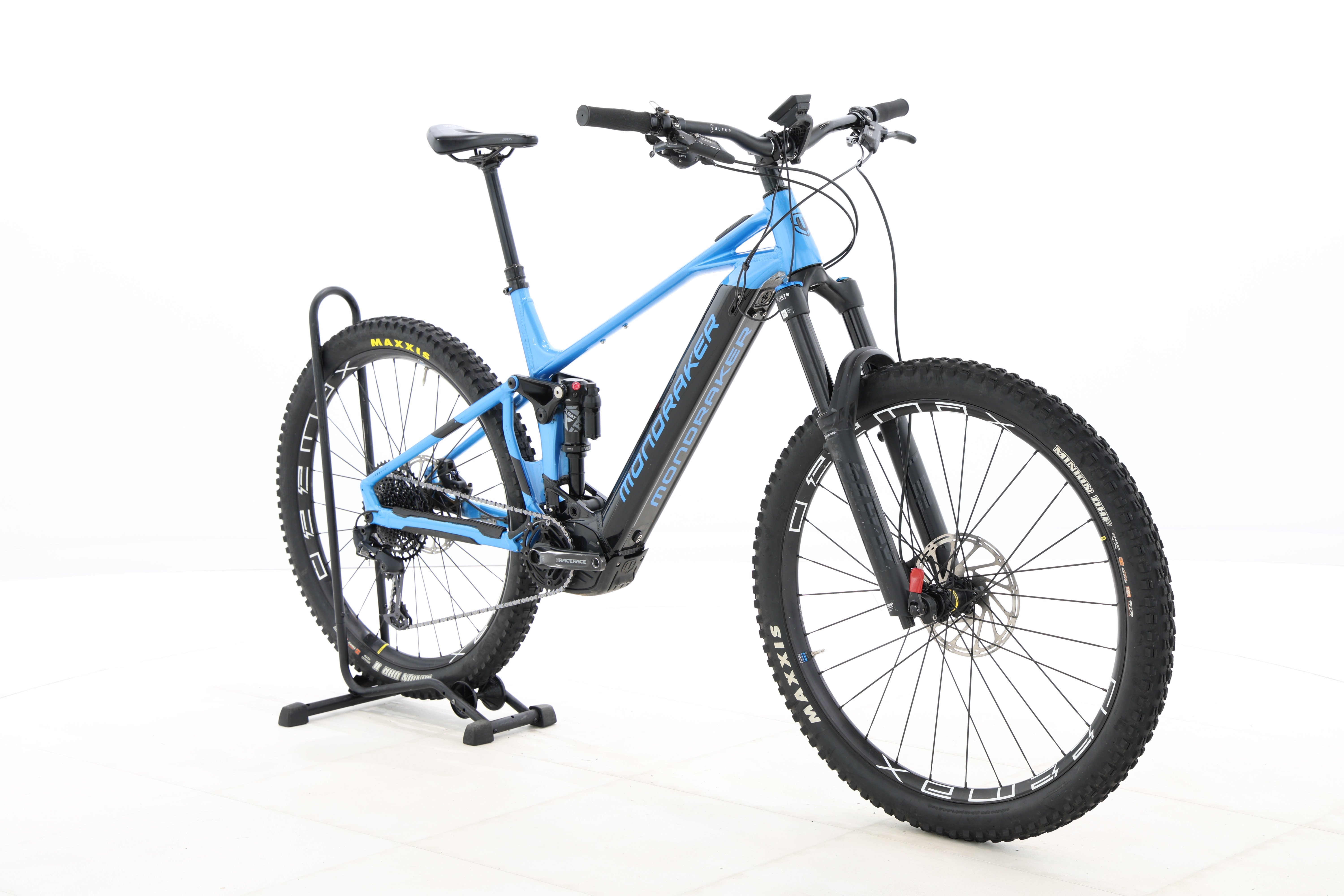 072f9e3f-316f-4c8d-8a1a-eefaa3d5b5d5