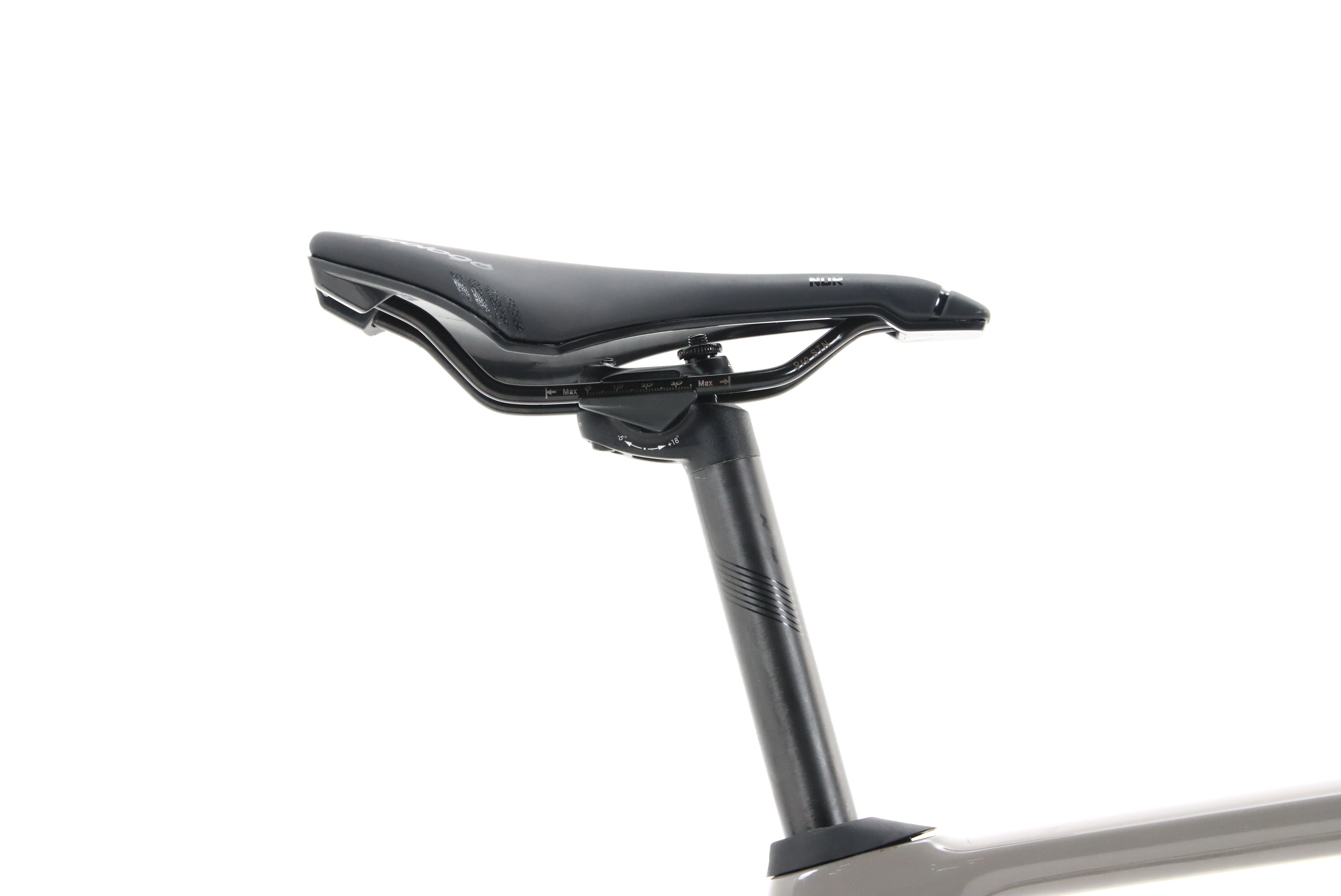 7a933b51-bd6b-43d6-8923-8543b14471b8