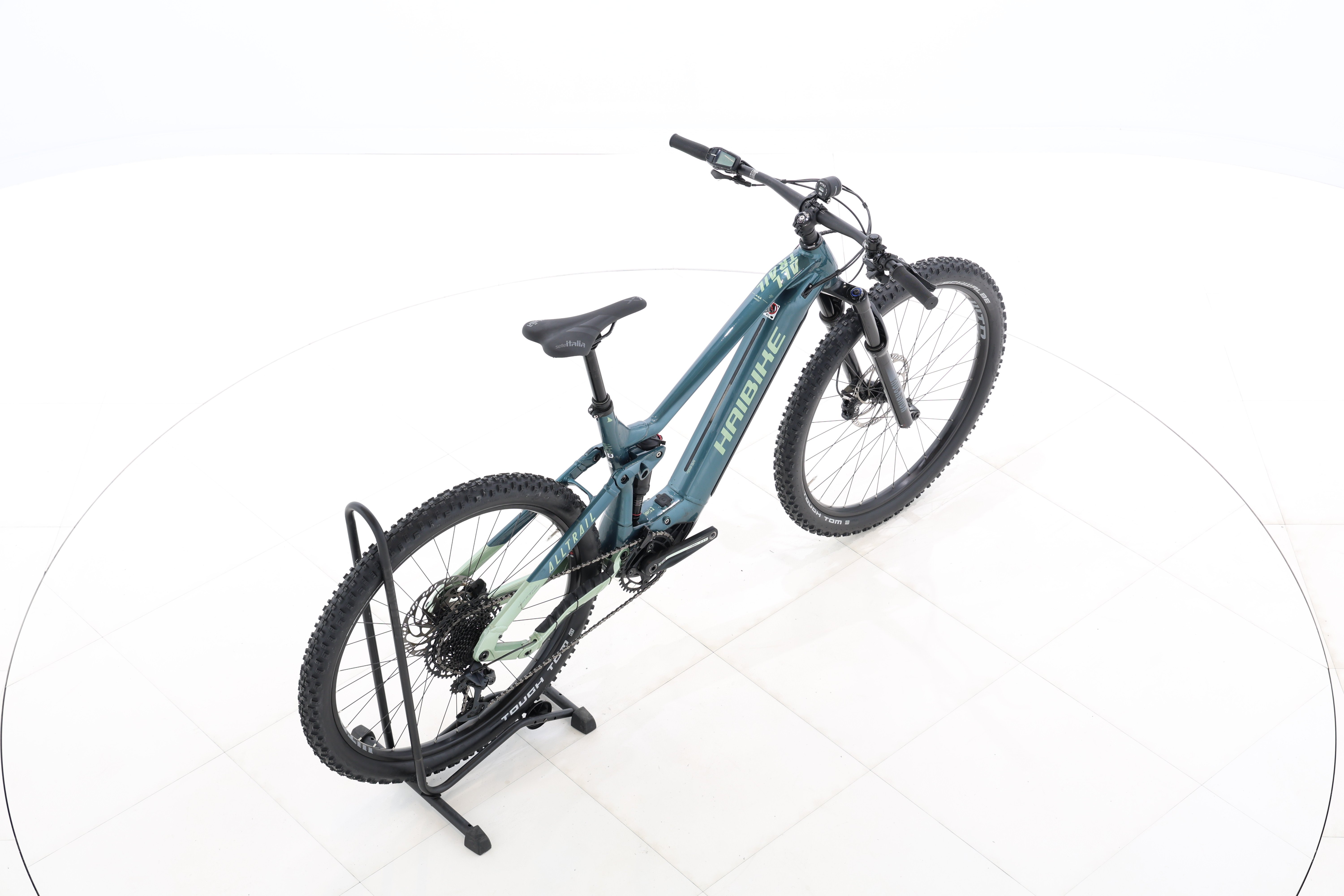 836dc593-27b6-47f4-b941-ddef9ca8f361