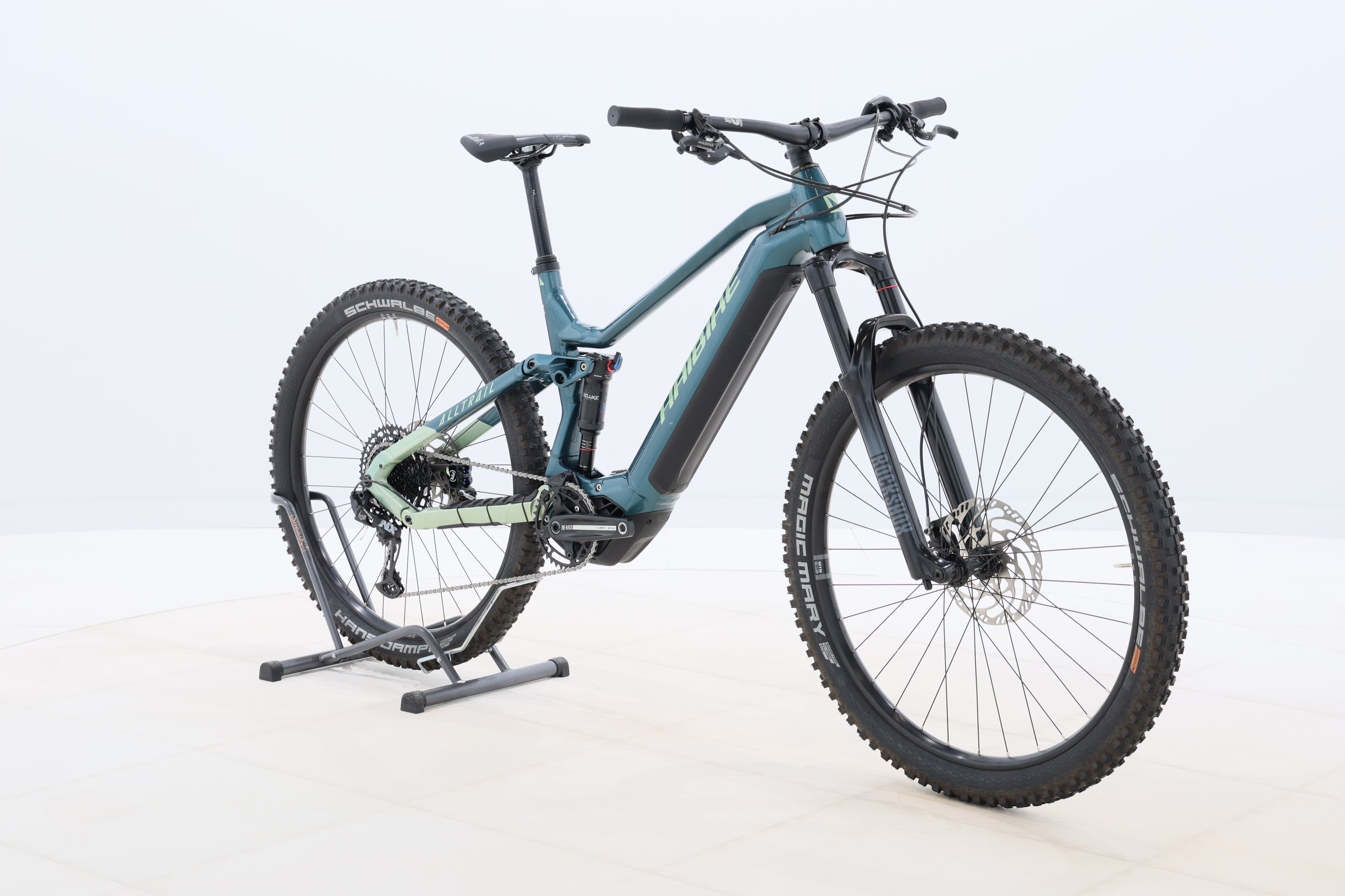 4bc5dab6-5410-4a0d-87b6-12d74367c13f