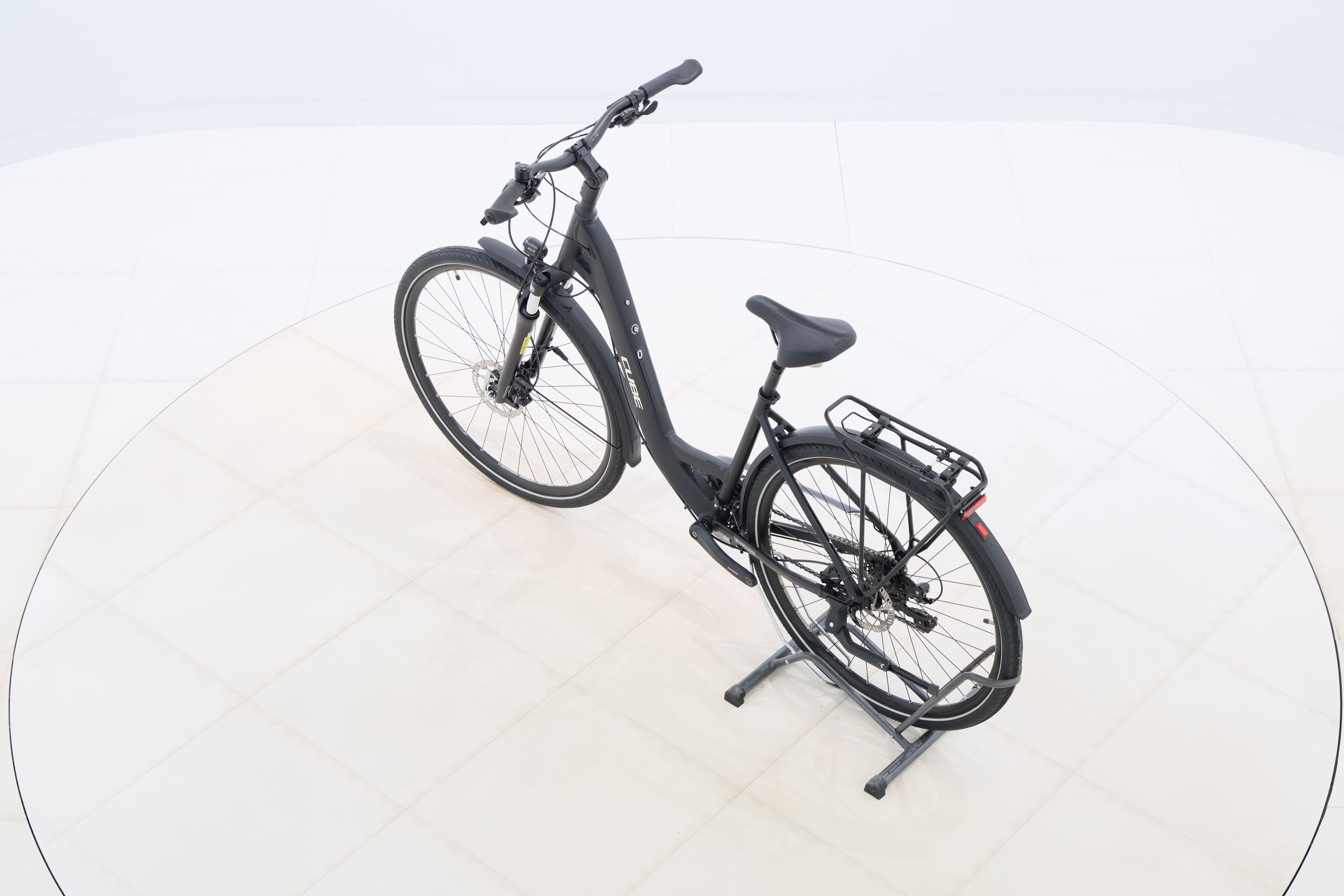 e3cf5e84-3405-4c72-9f13-448cf57da5e5