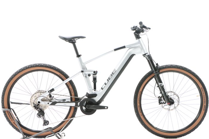 Cube Stereo Hybrid 120 Race 625 2023