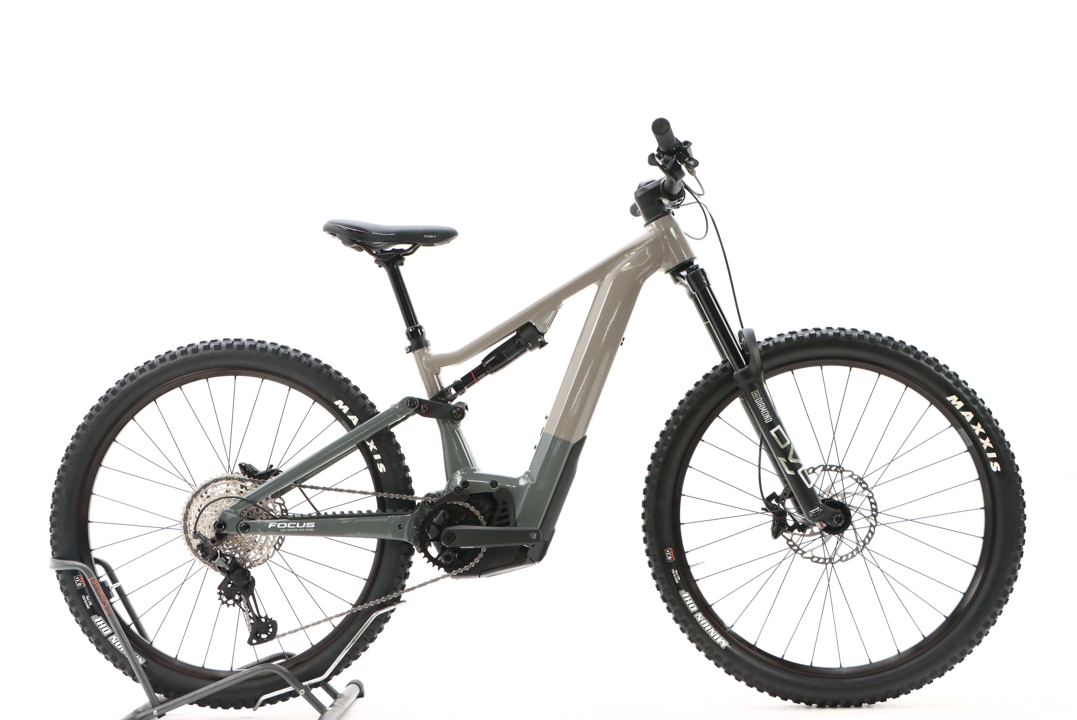 582ef497-97c1-4770-b25a-f9743202d617