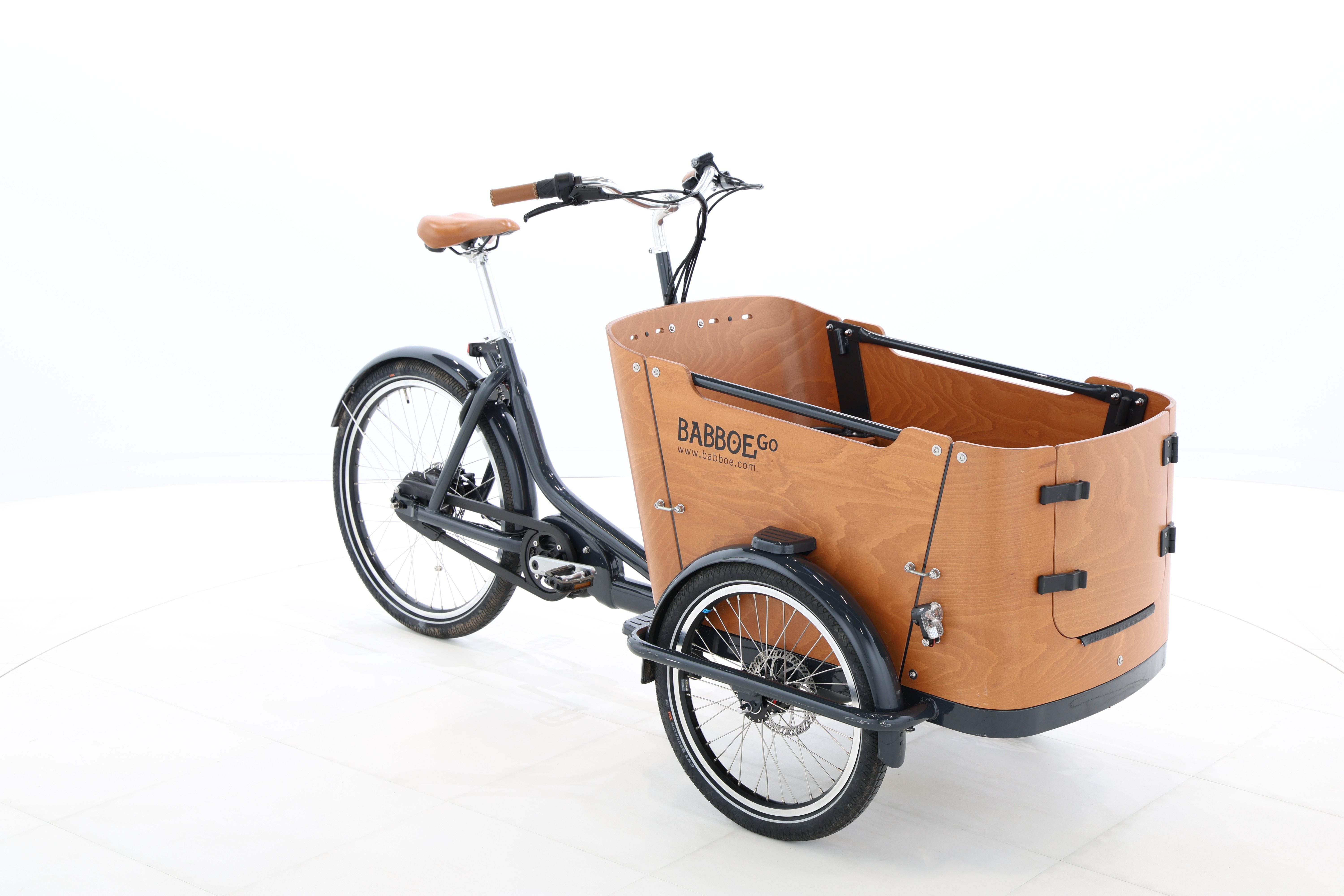 dc6b4404-9b8c-4381-817c-47e4e575a7a7