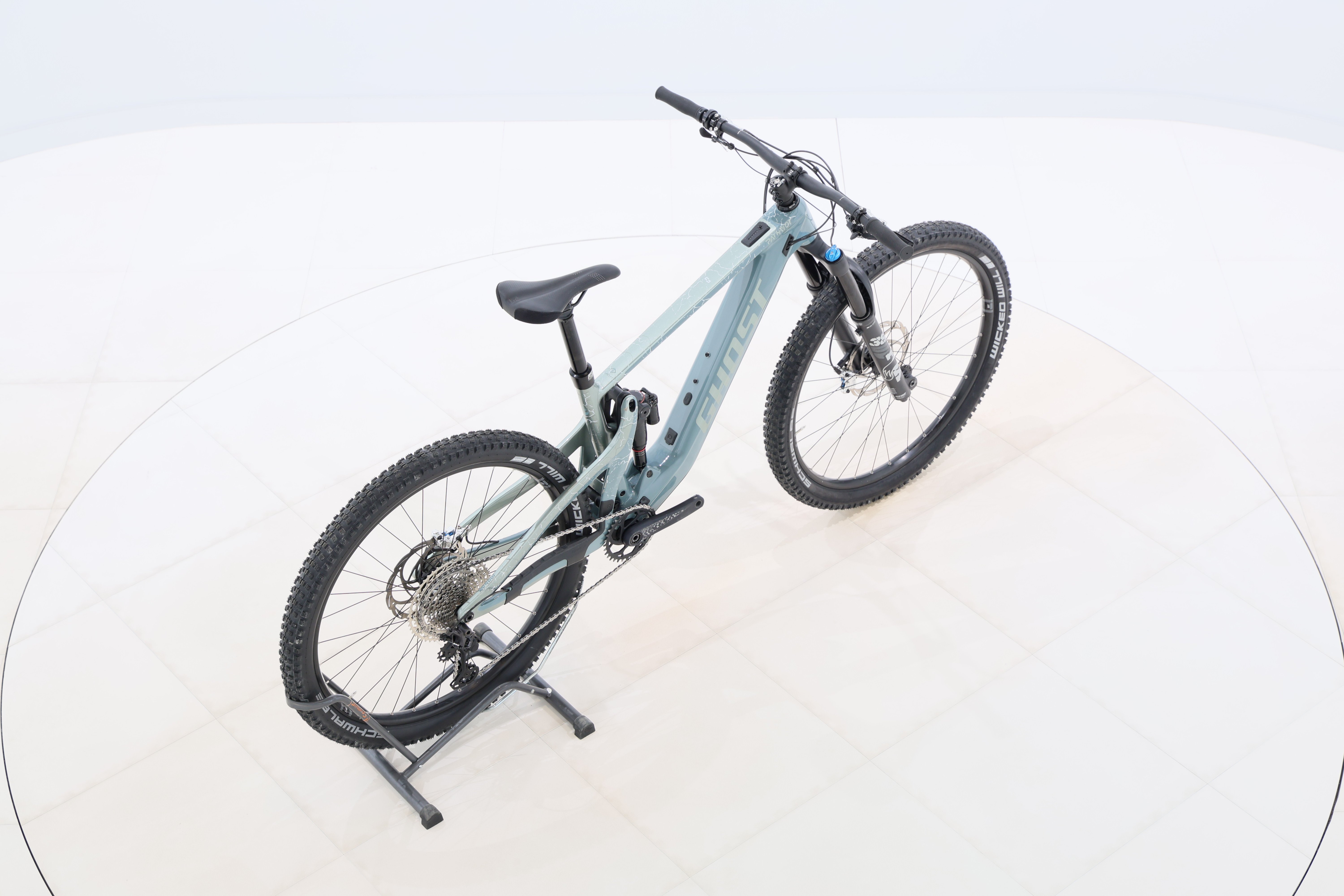 ff157f91-31c3-4948-b5d5-2803cbebe0ea