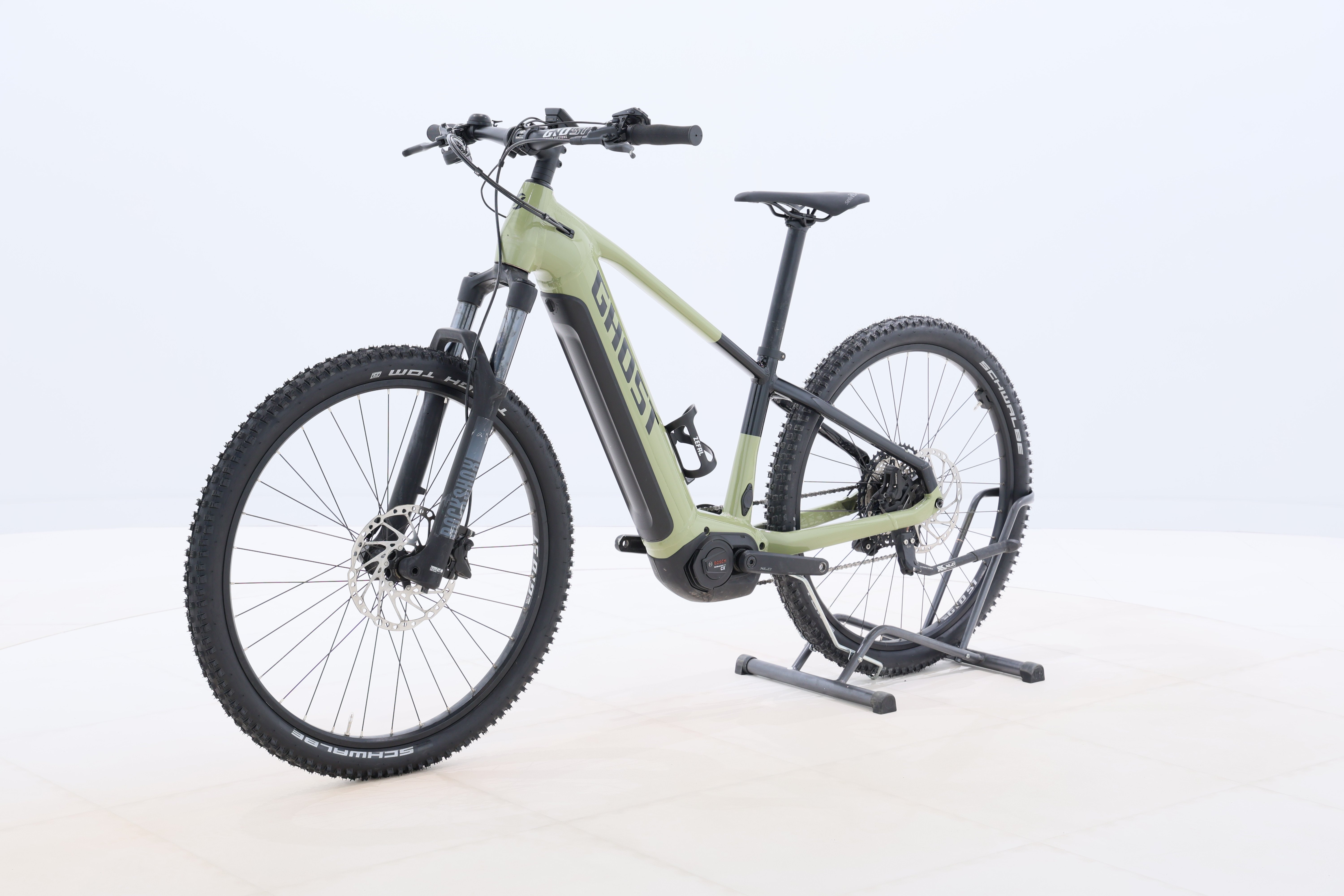 b4952933-31c4-42d2-84f6-530cc37c4403