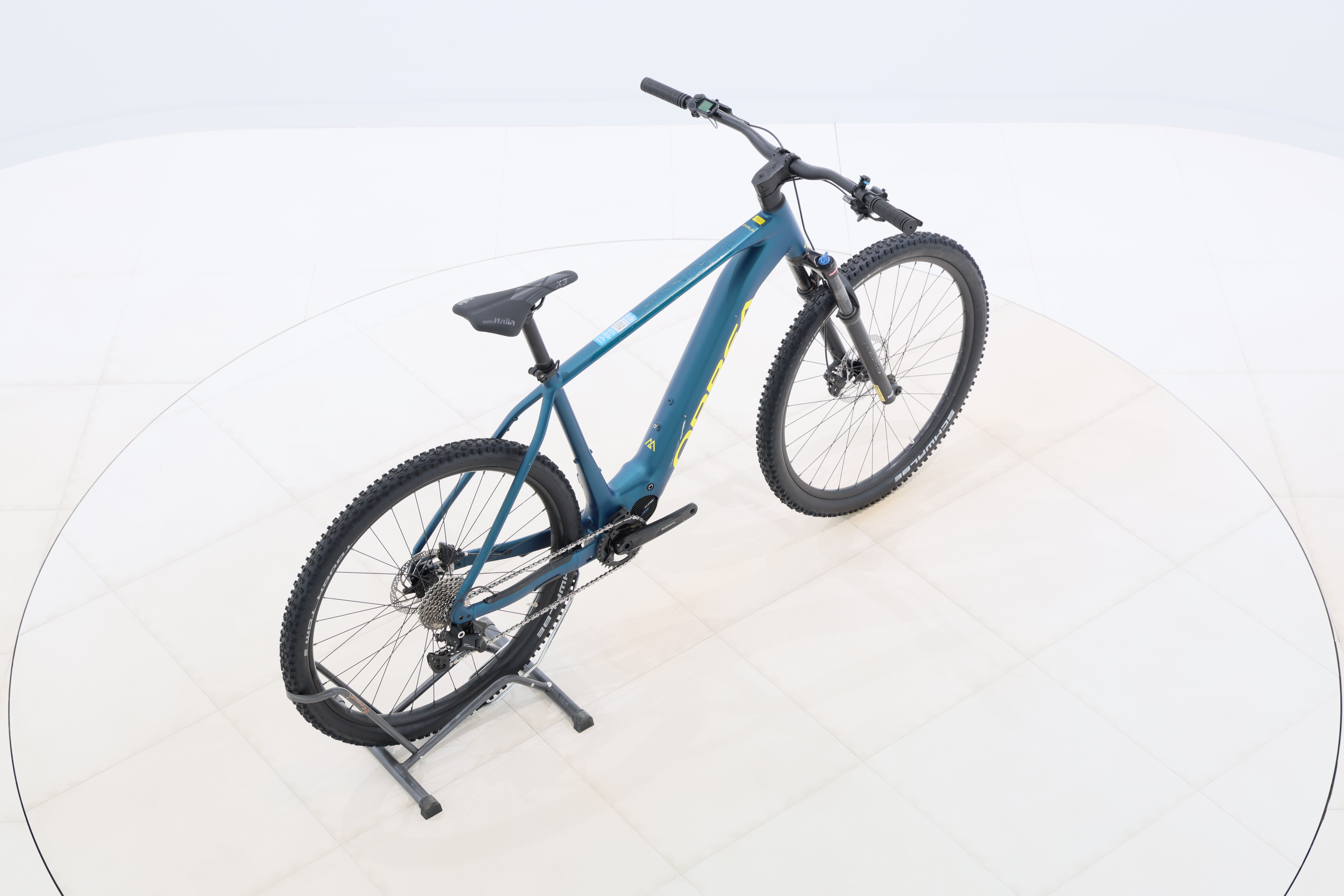 35d1c339-09f6-4f18-93f8-4704d891c95e