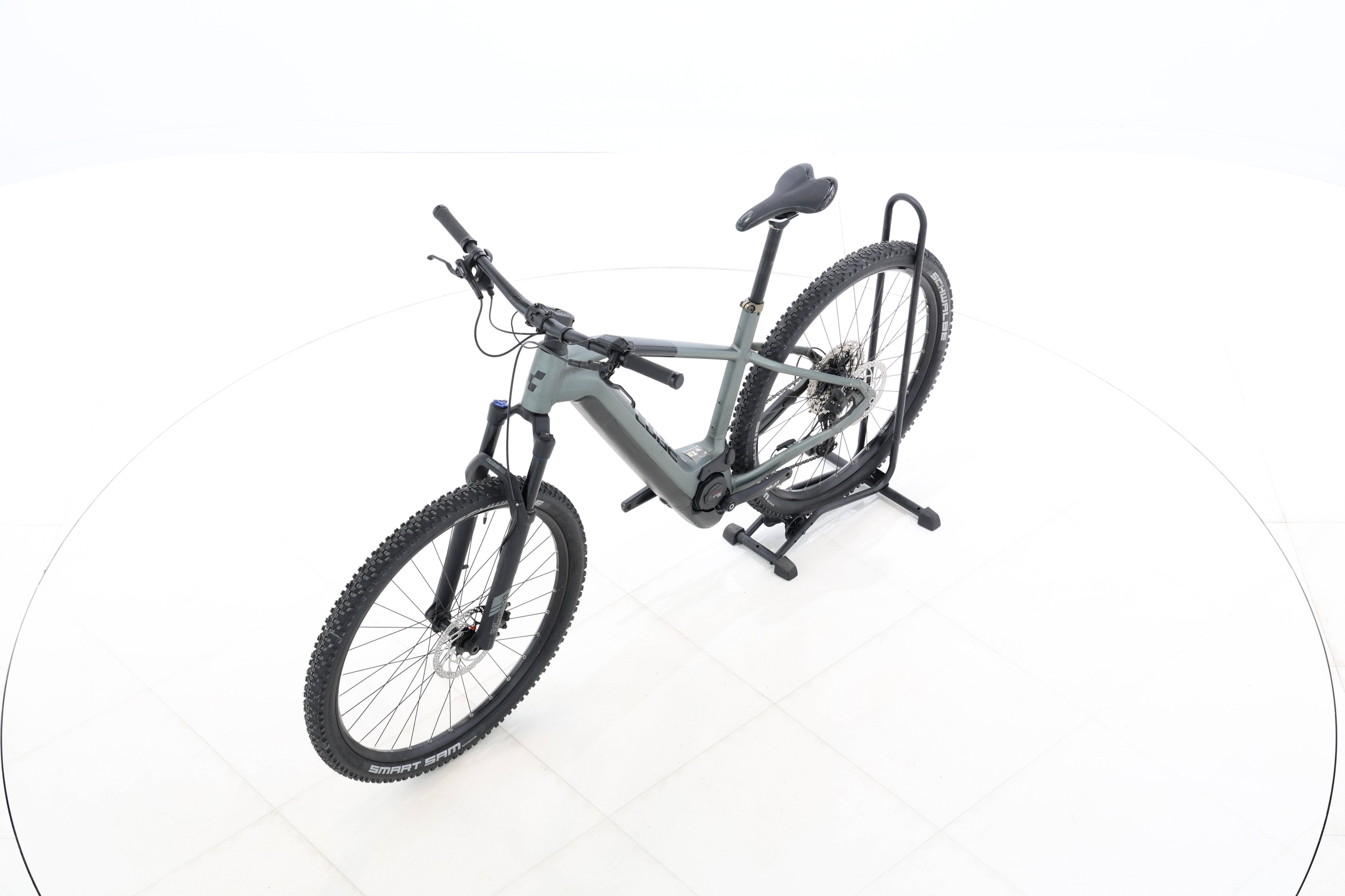 68304751-4b98-4903-b2ff-840e5a8e8999