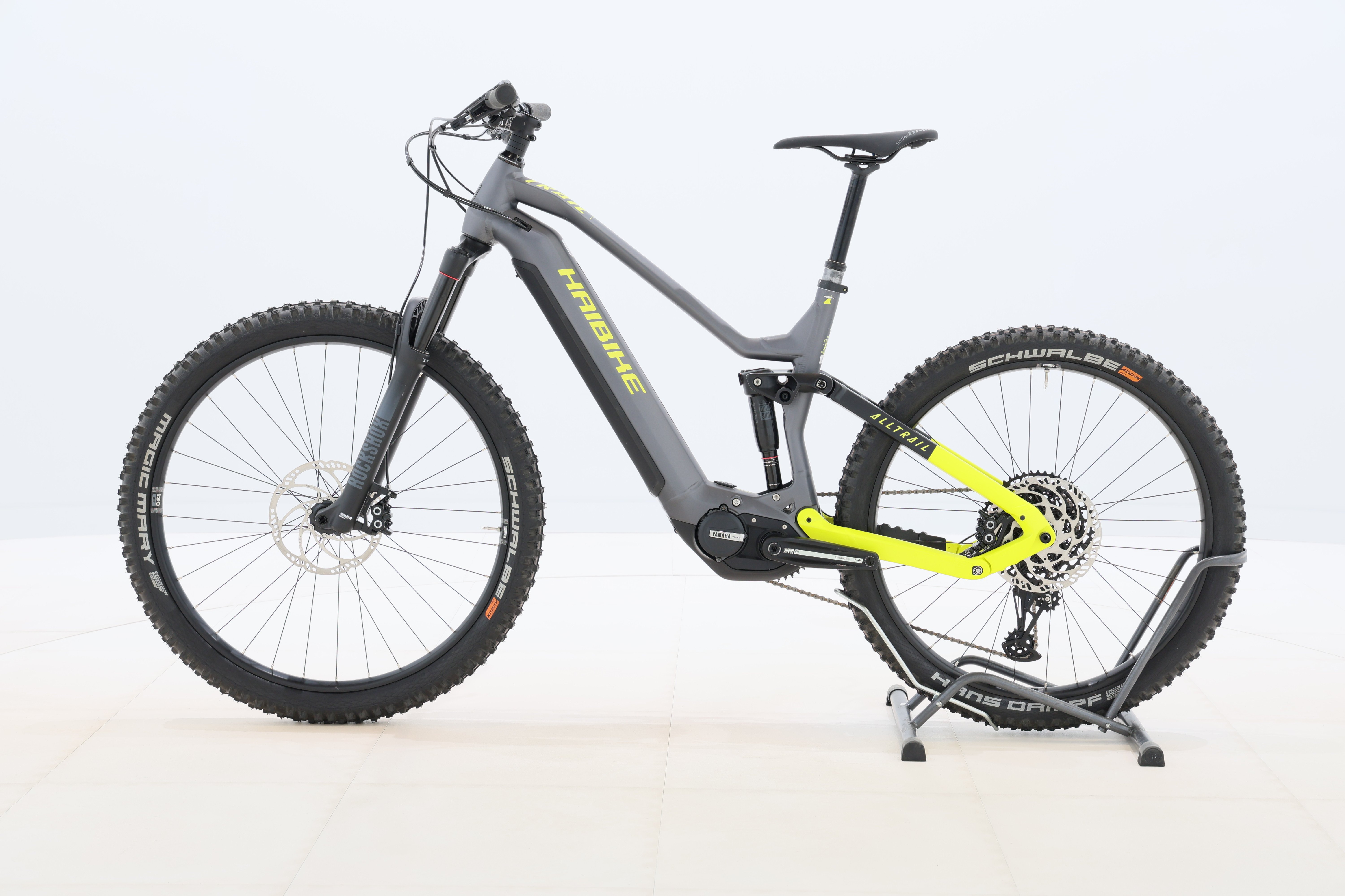 450b1831-f940-4237-b6d2-ba920a7a2512