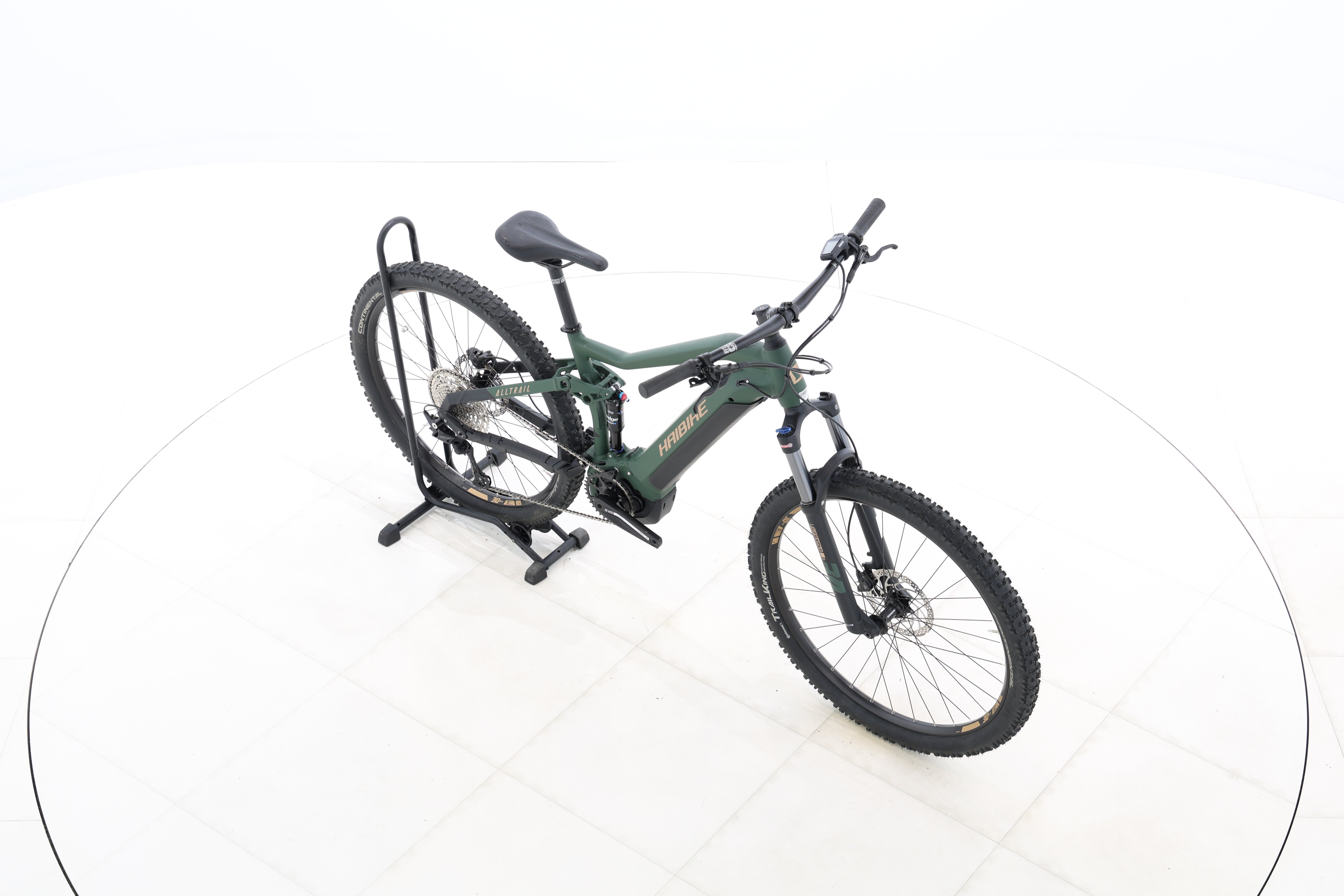 ff8b12bc-bb10-46b7-956a-02b5ba5db3fe