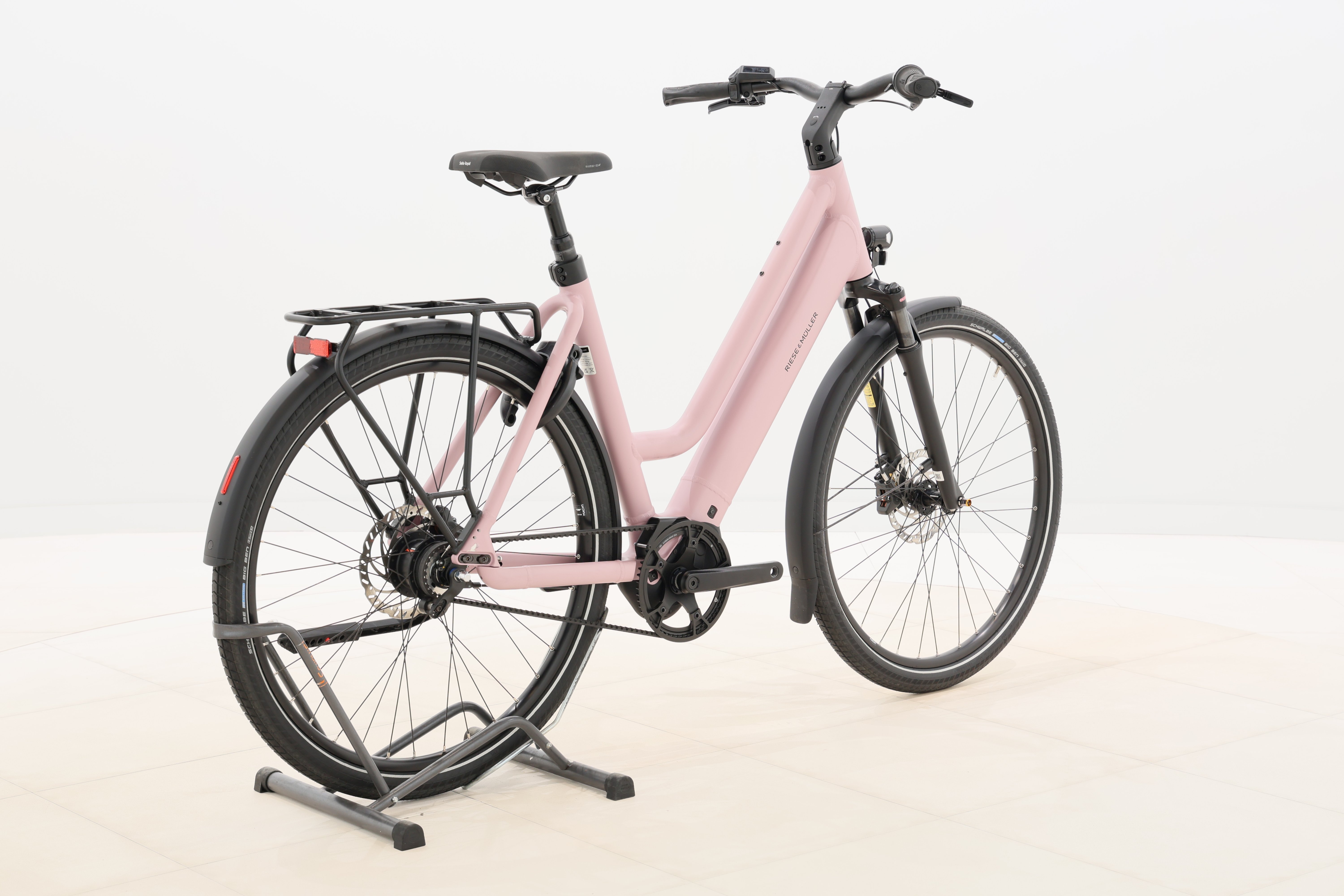 779d54f9-9828-4e49-80eb-b0deeca944ed