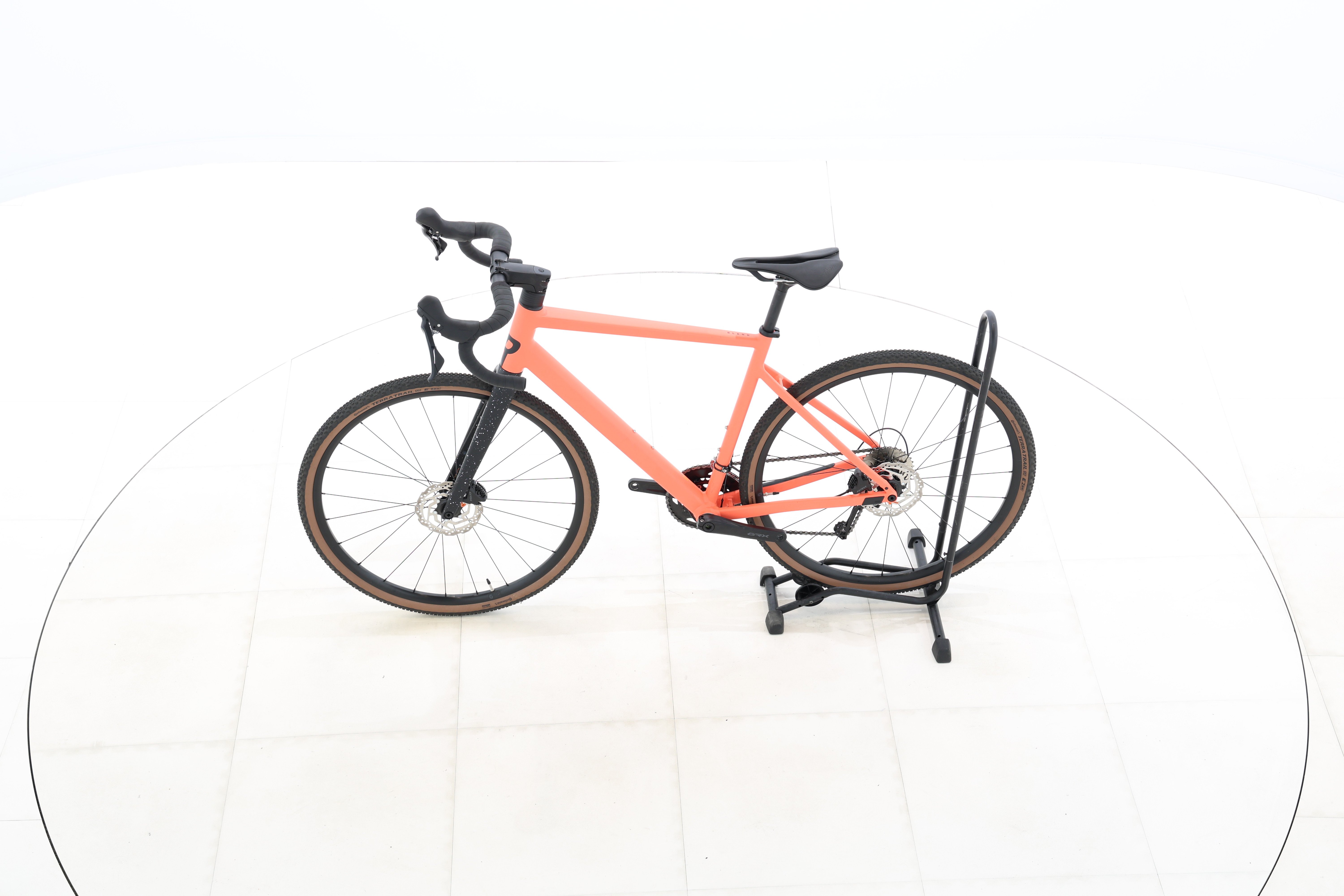 f82275f9-f8b8-42b1-b843-cf3283376f89