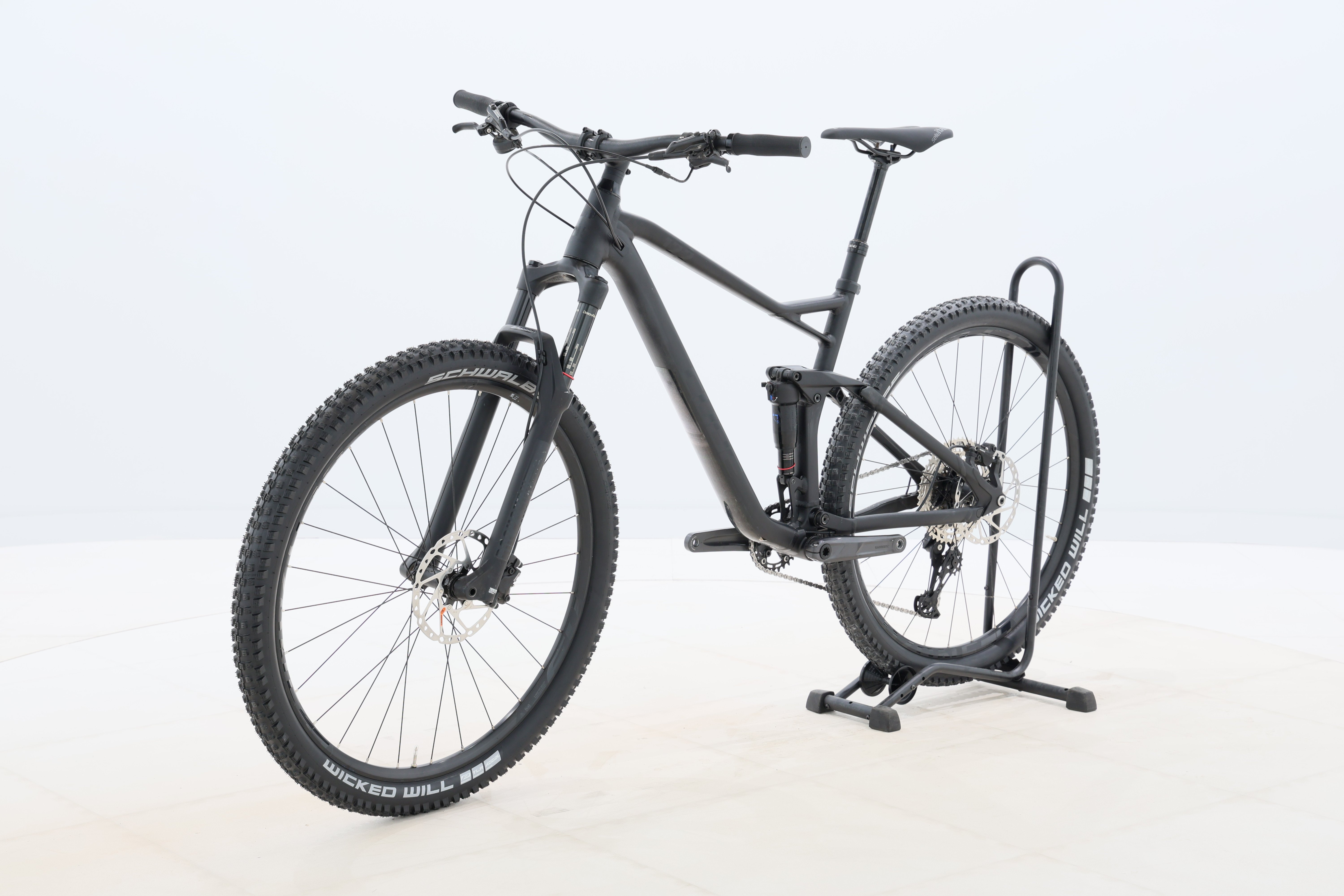 f1f69ac7-97b9-4ffc-8f7b-ab03f5de22cf