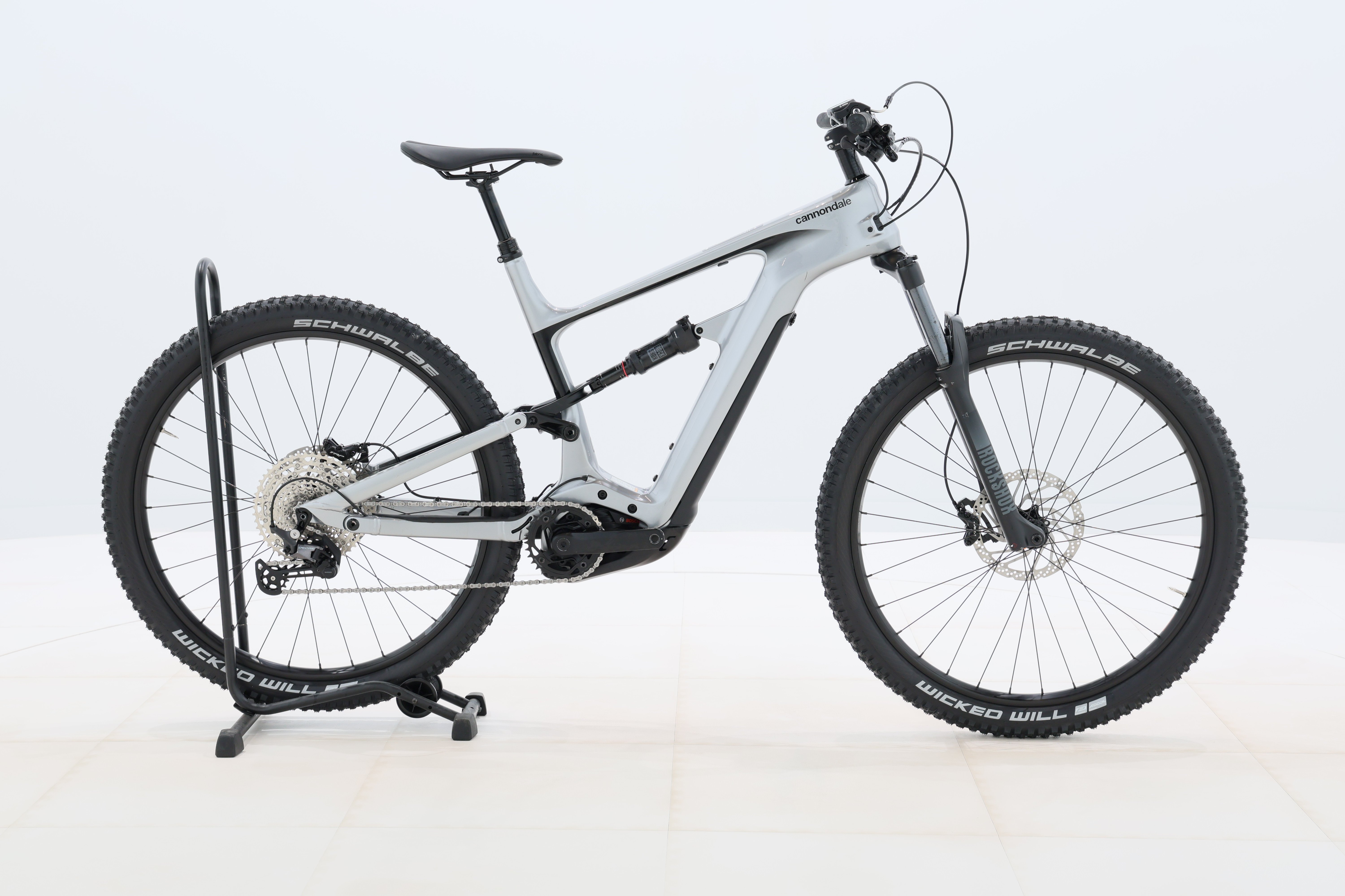 83c10a00-d0e3-4b35-bf4a-cd146abb5cdb