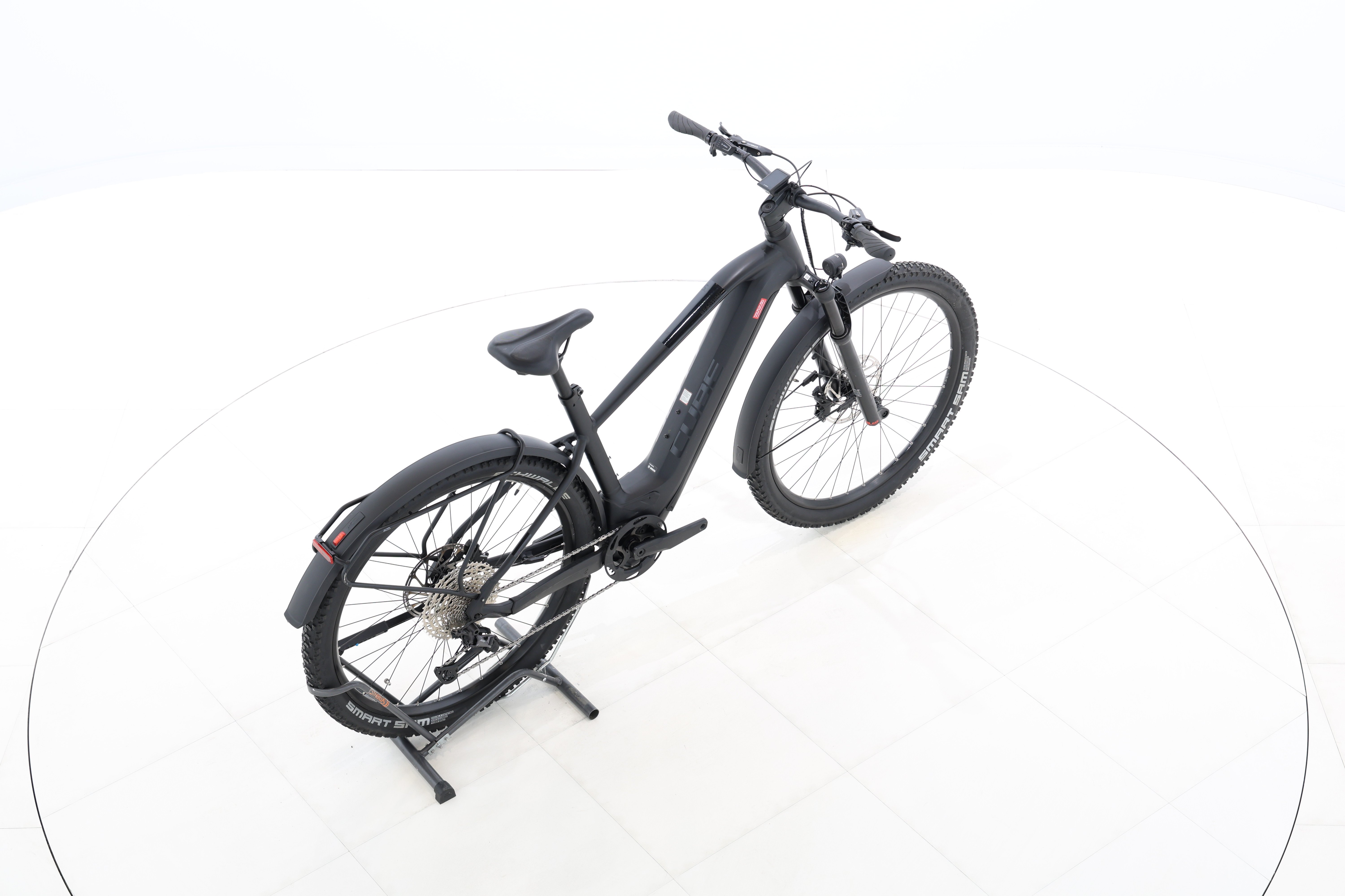 e07ef444-e7b4-49d6-b7de-0993a1603b21