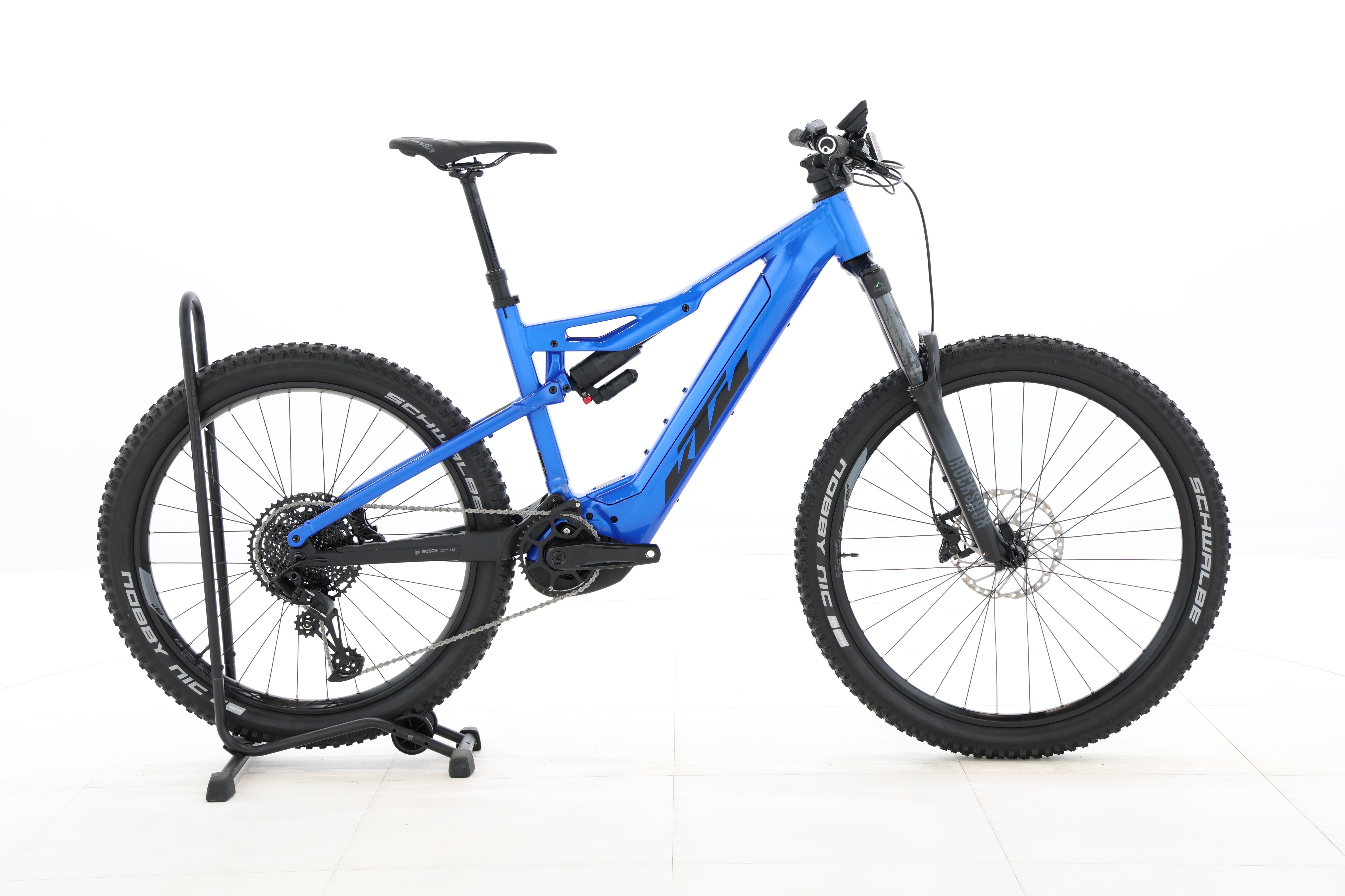 b053546d-3593-41c1-8867-7421c5f71513