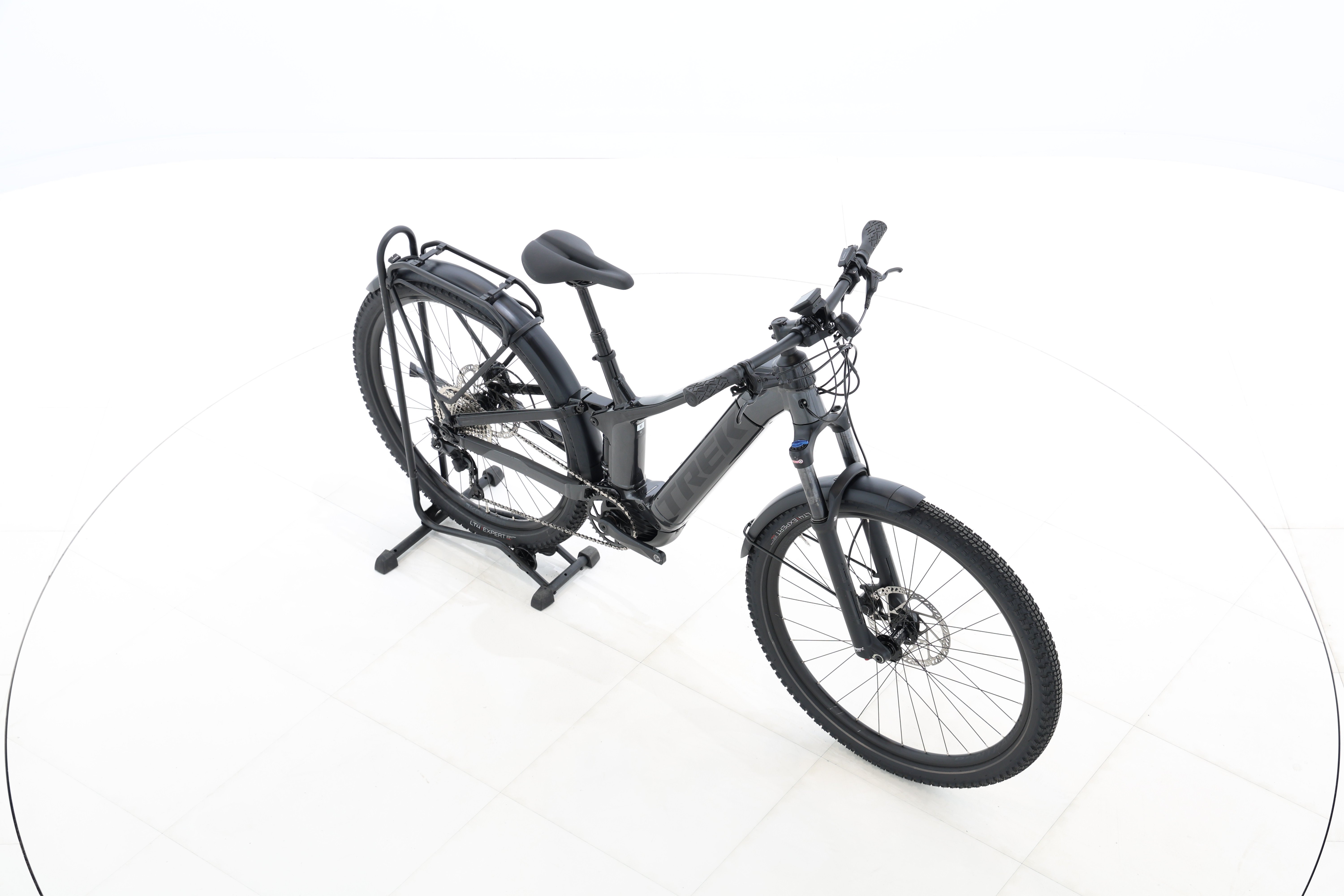 e93c7778-f013-44b9-8367-ecb60f23594b