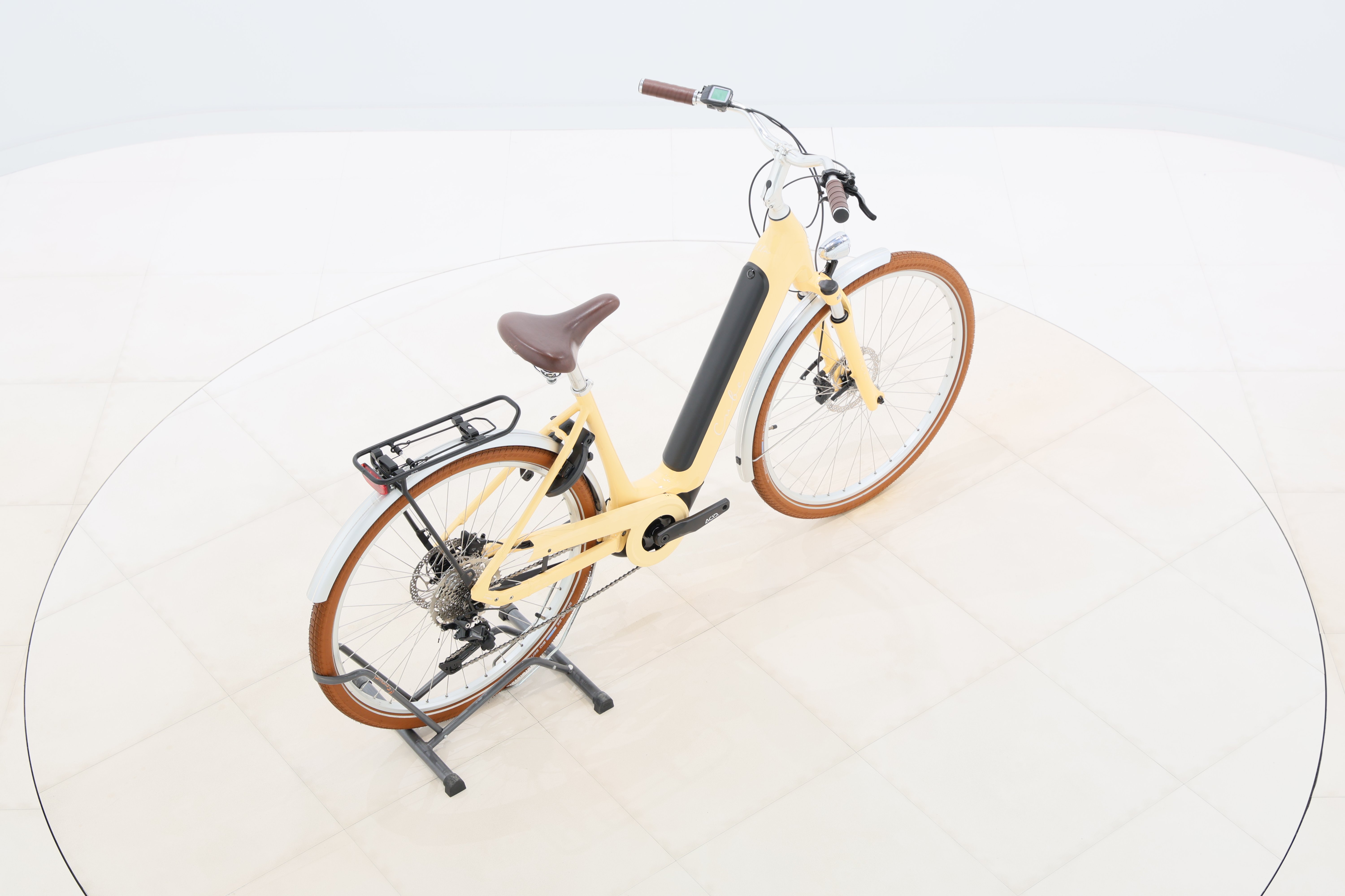 e8d93eb3-3ccd-4c28-bc13-4d4defee164e