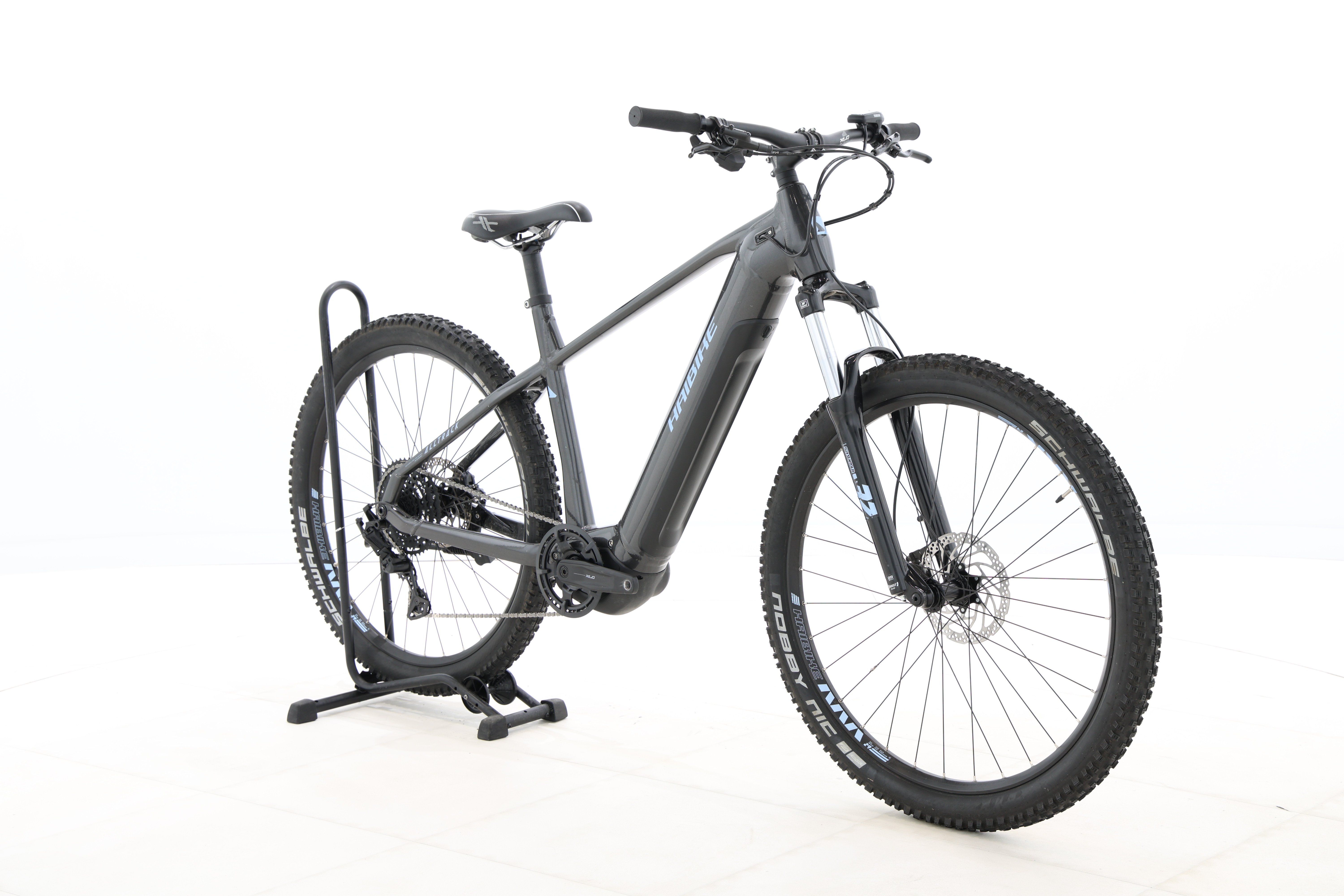 14898c9e-fc69-4a46-ae33-38e2a23b932f