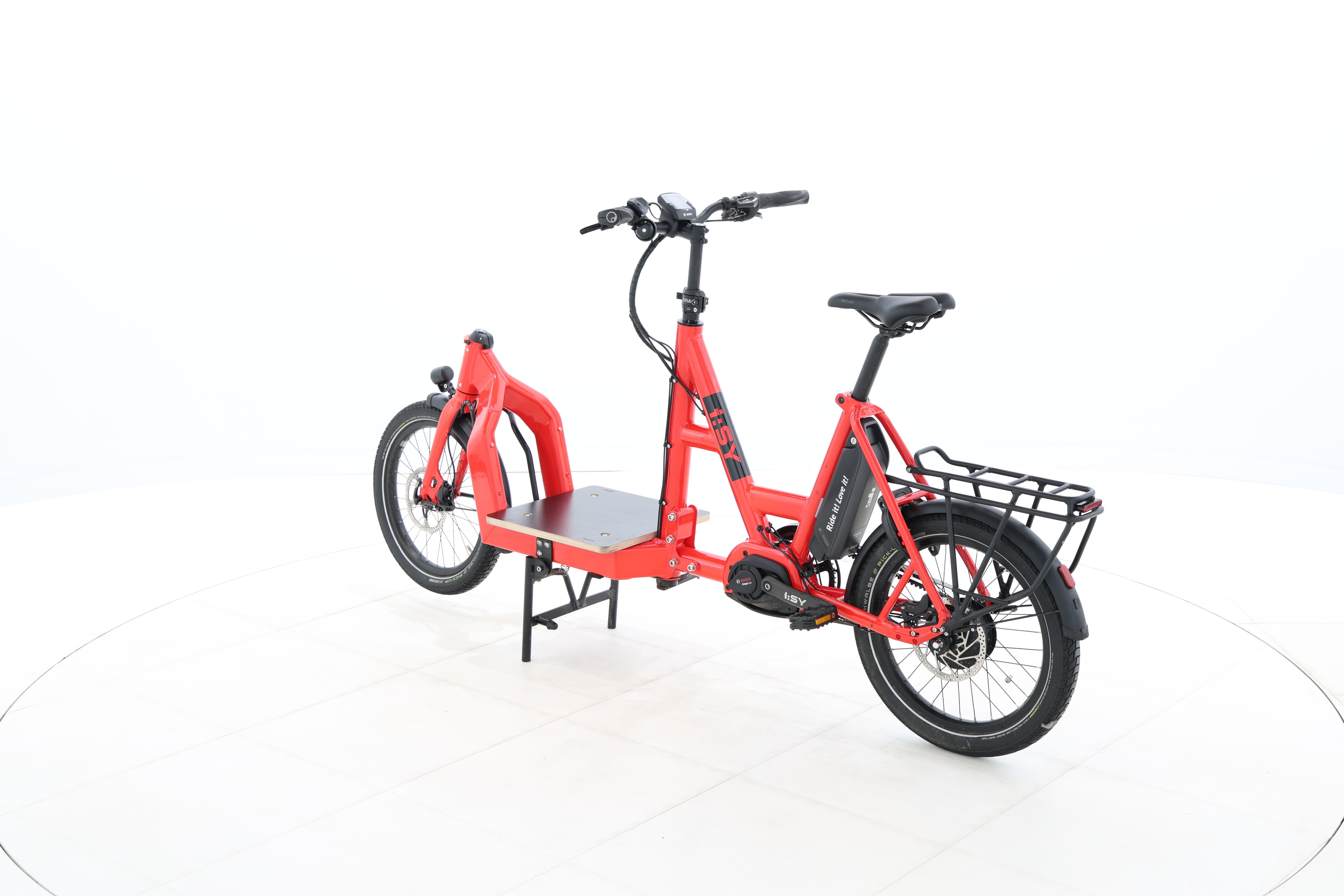 28ea0c29-b014-416e-81cb-2b6ed6c10f6d