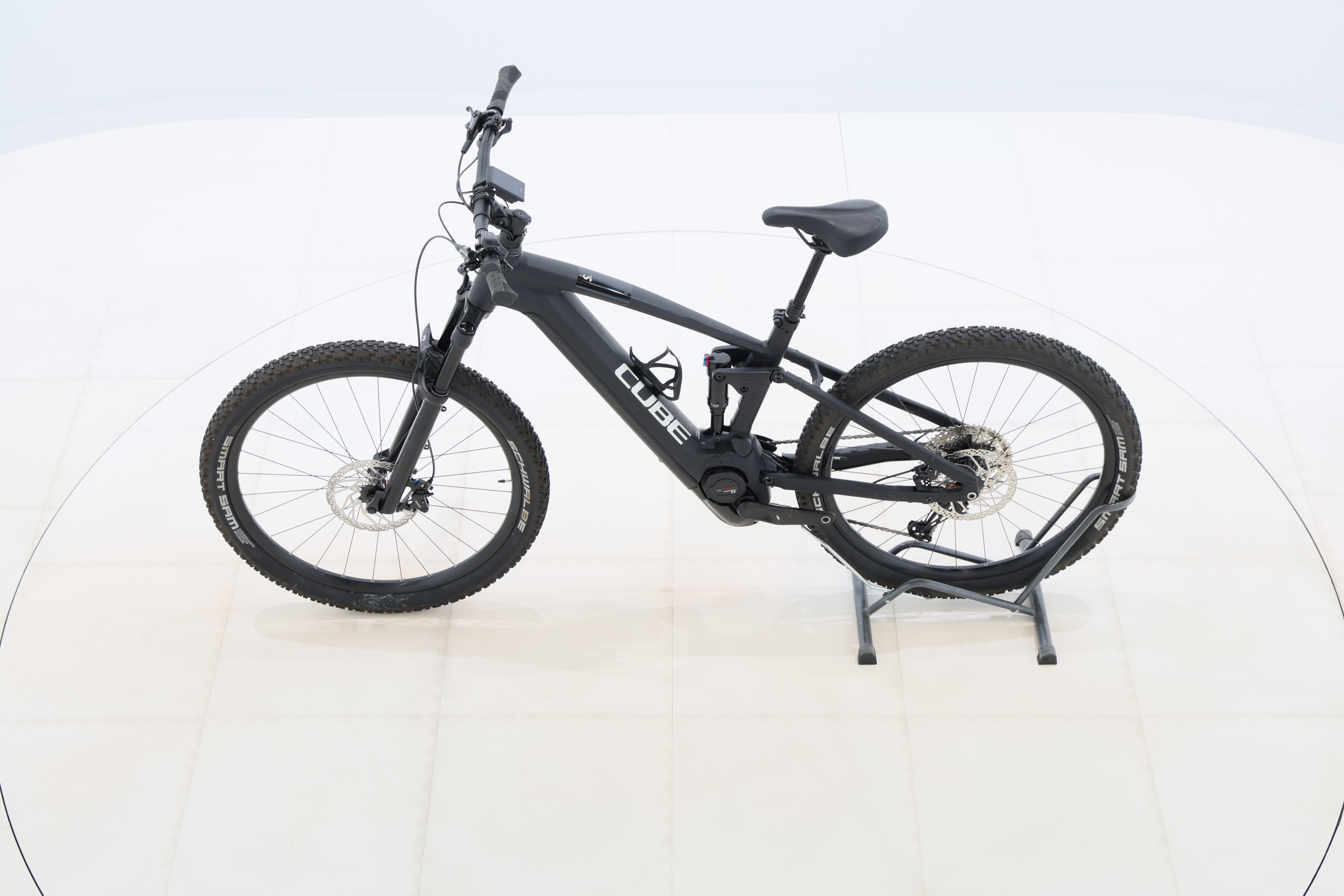 e274bec2-9dd9-4644-a632-e113bb233996