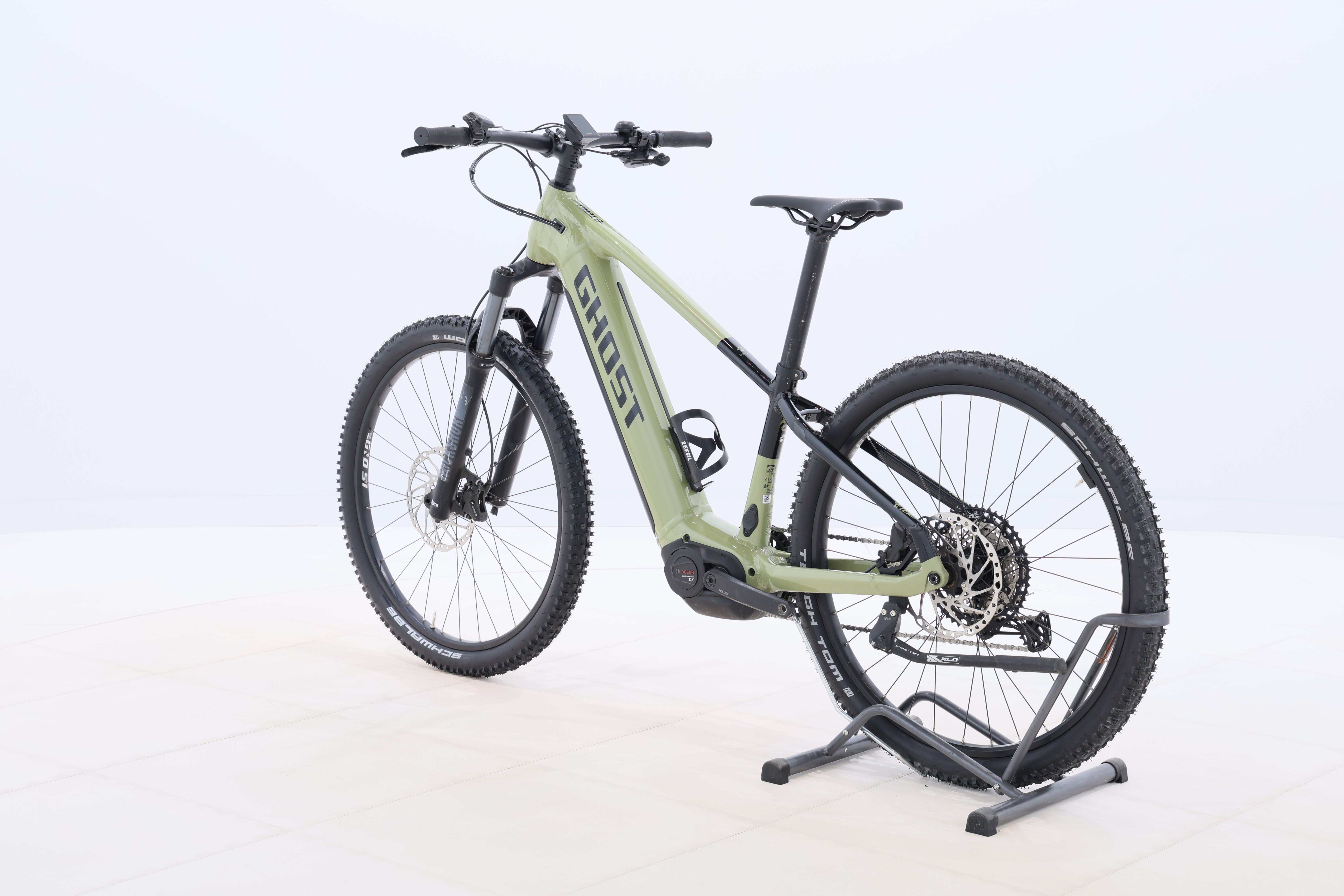 b4952933-31c4-42d2-84f6-530cc37c4403