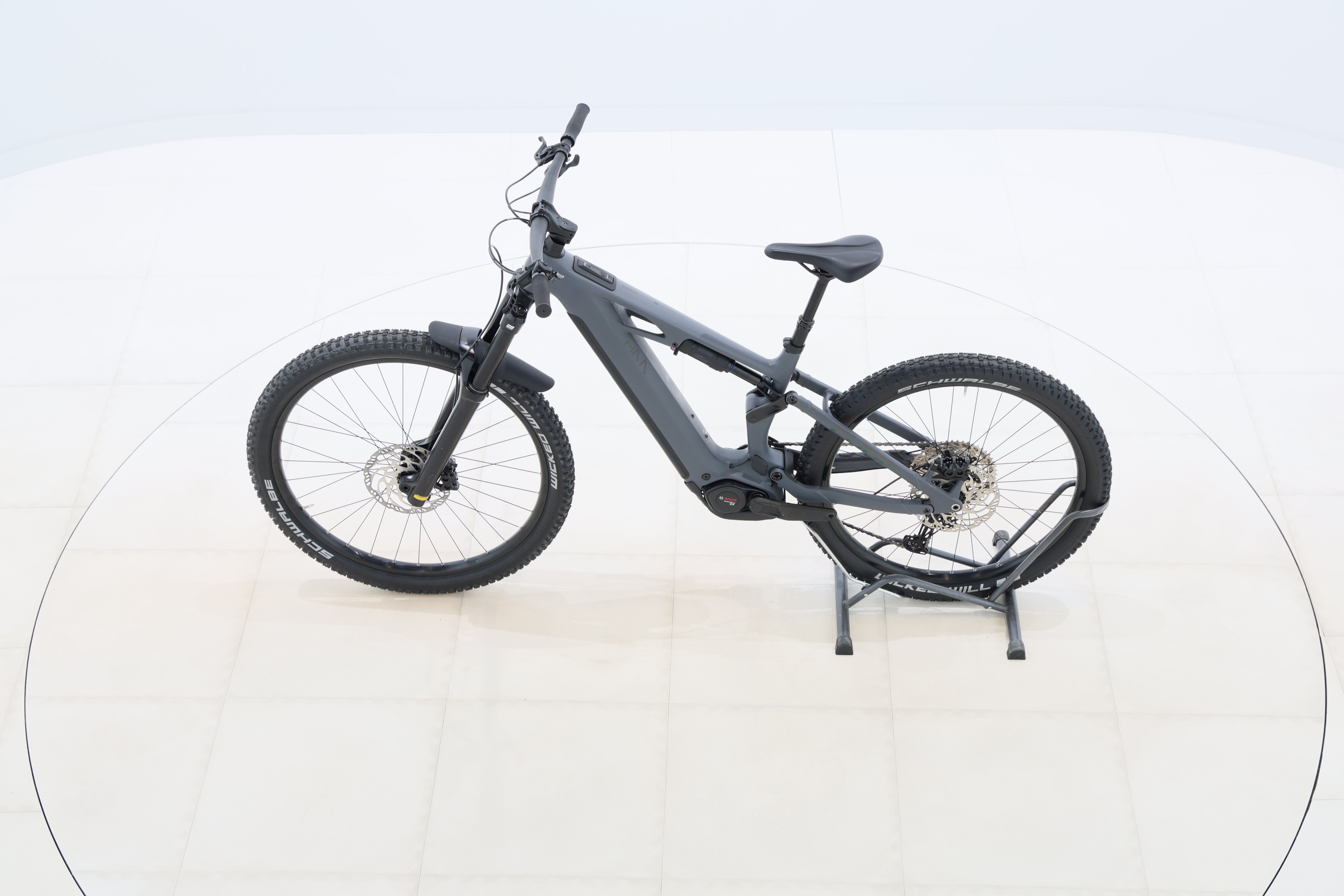 b5d6056c-6c67-42f5-b575-f552944bb0ab