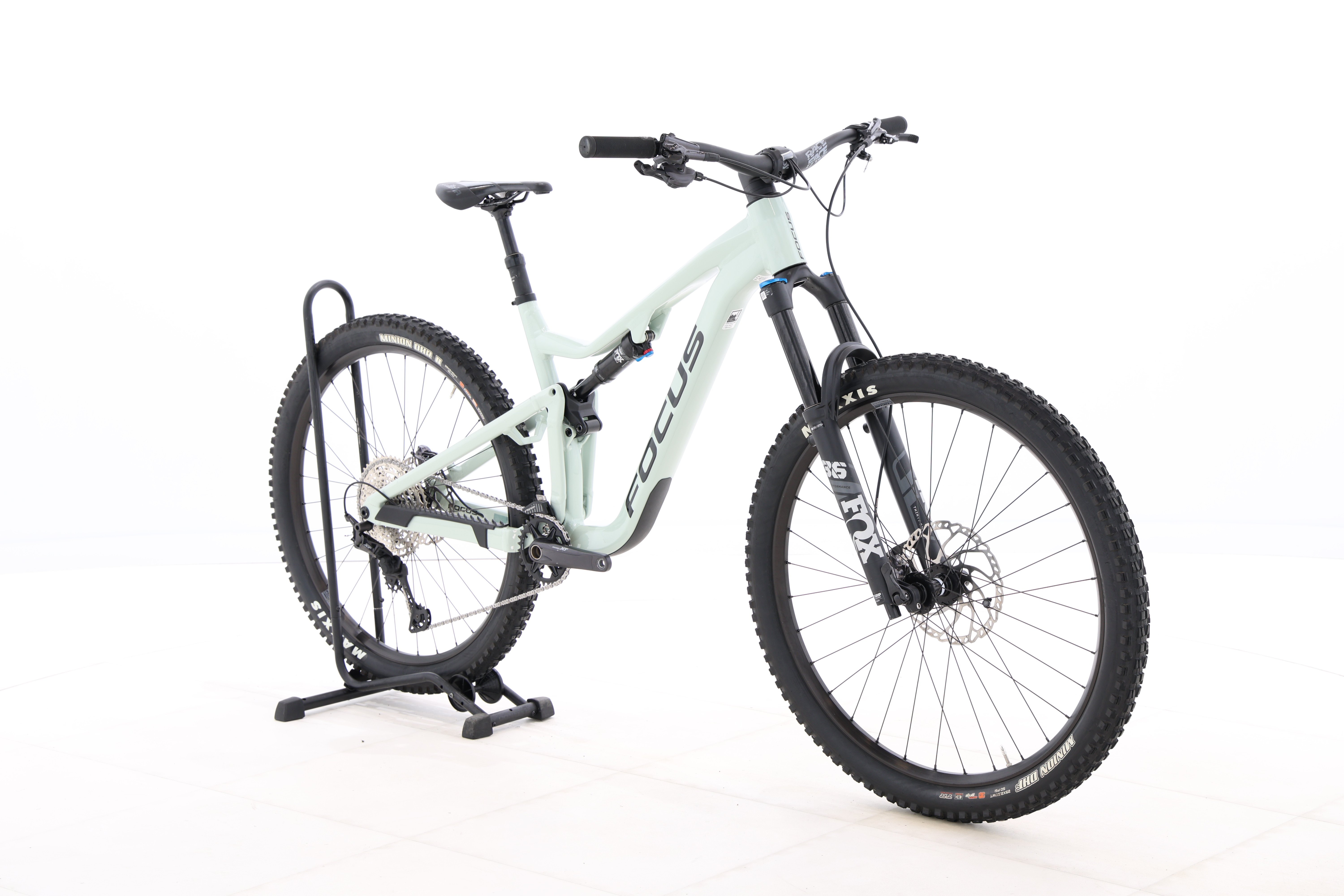 c1754574-1ea8-4f4e-a370-3d8d0ca37a59